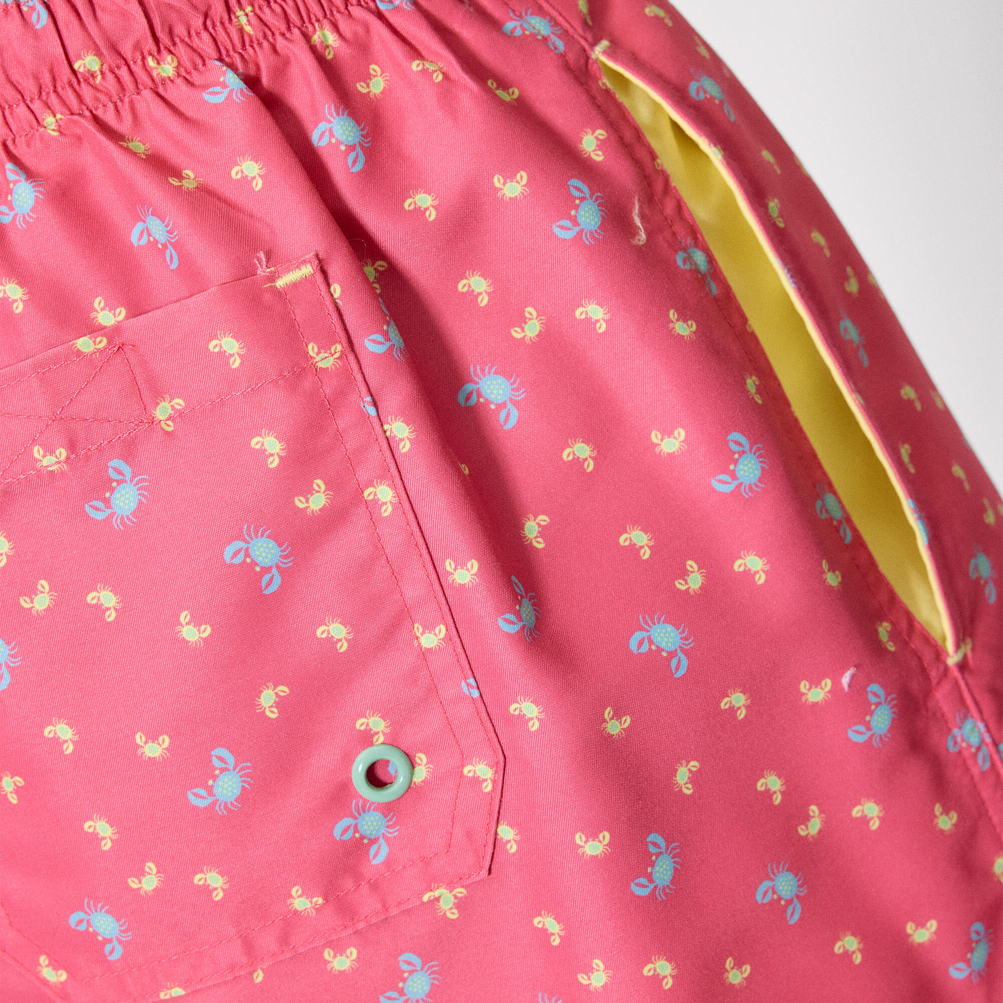 Bañador corto estampado cangrejos rosa 4/4