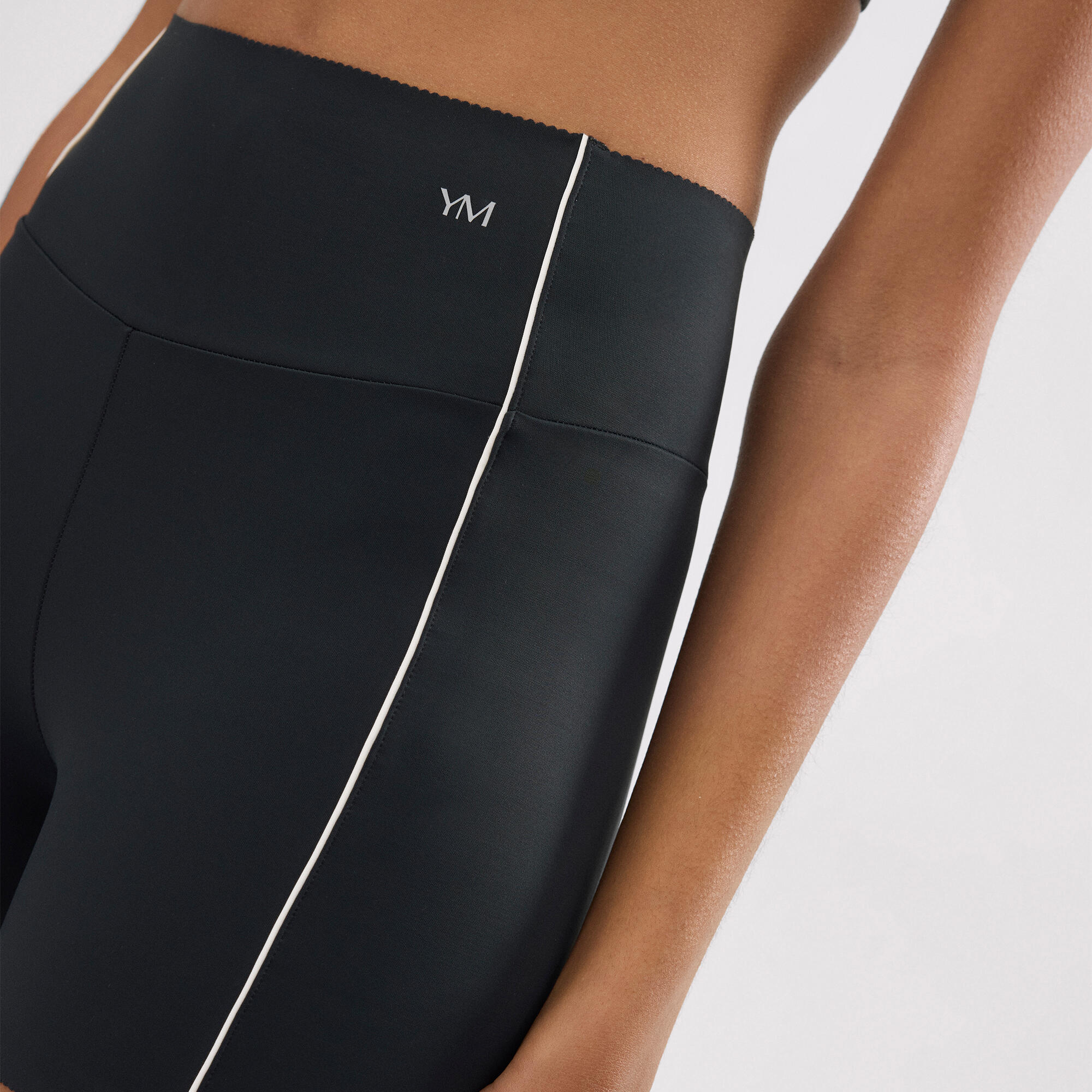 Leggings deportivos Compressive cortos efecto push-up negro 4/6