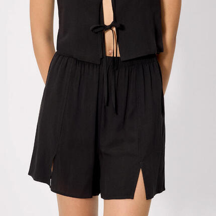 short noir léger
