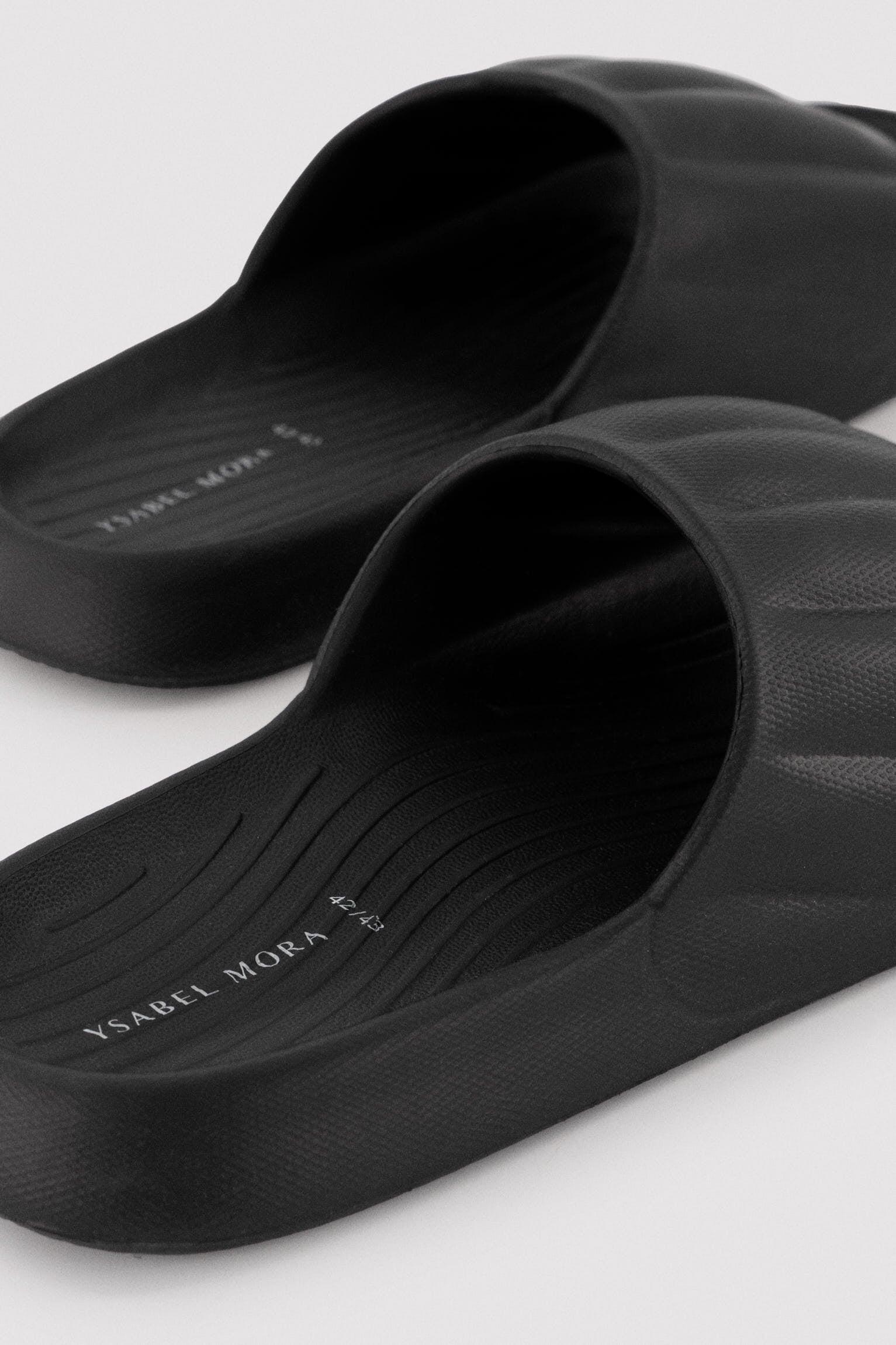 Tongs noires légères pour hommes 3/4