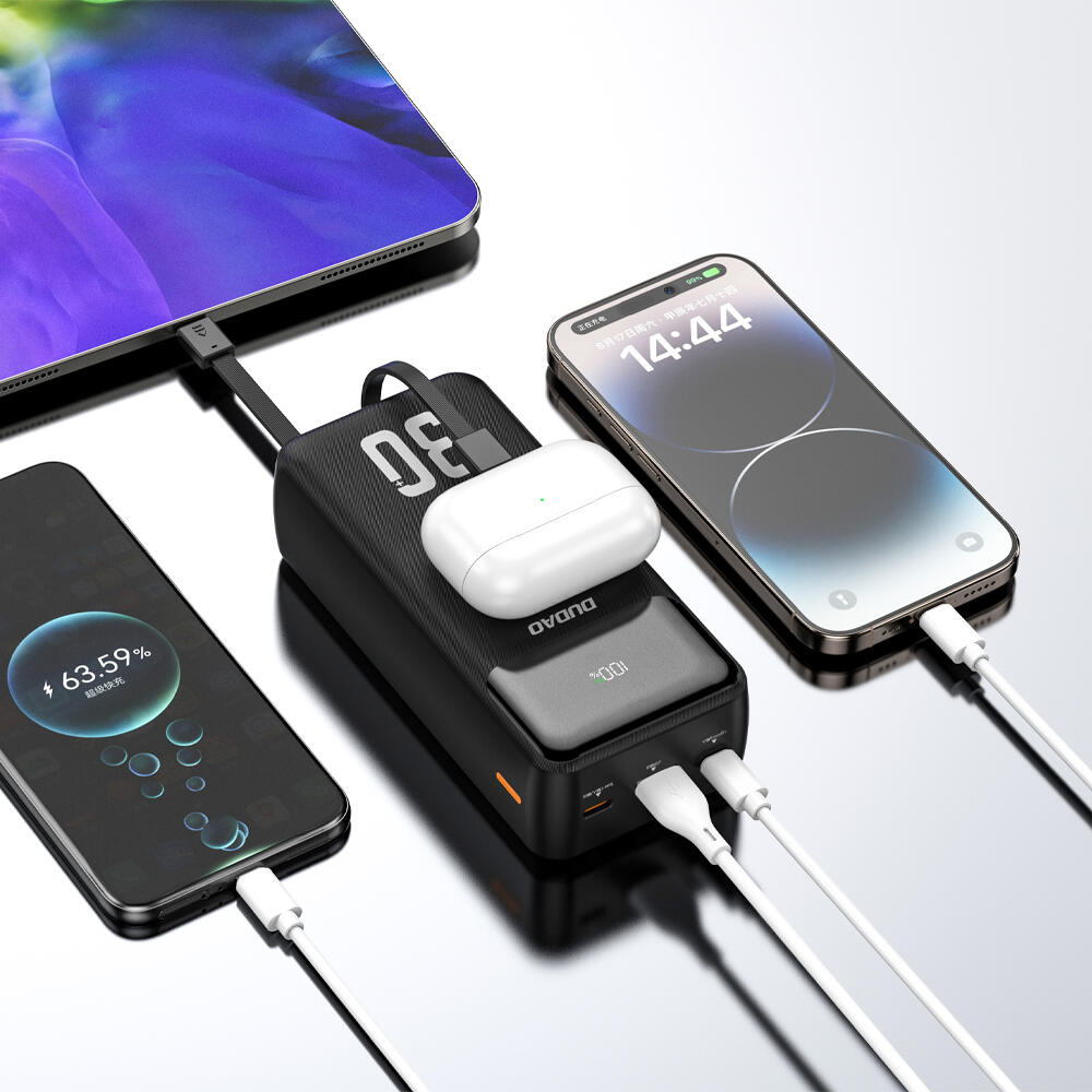 Power bank K15Max da 30000 mAh con cavi integrati 3/5