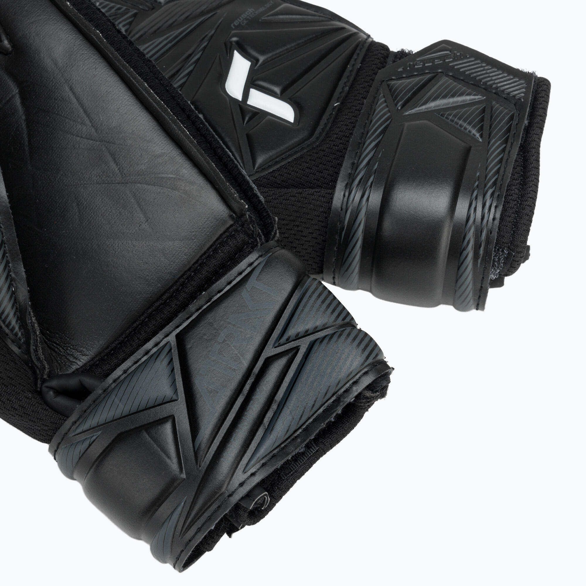 Rękawice bramkarskie dziecięce Reusch Attrakt Infinity Junior black 6/7