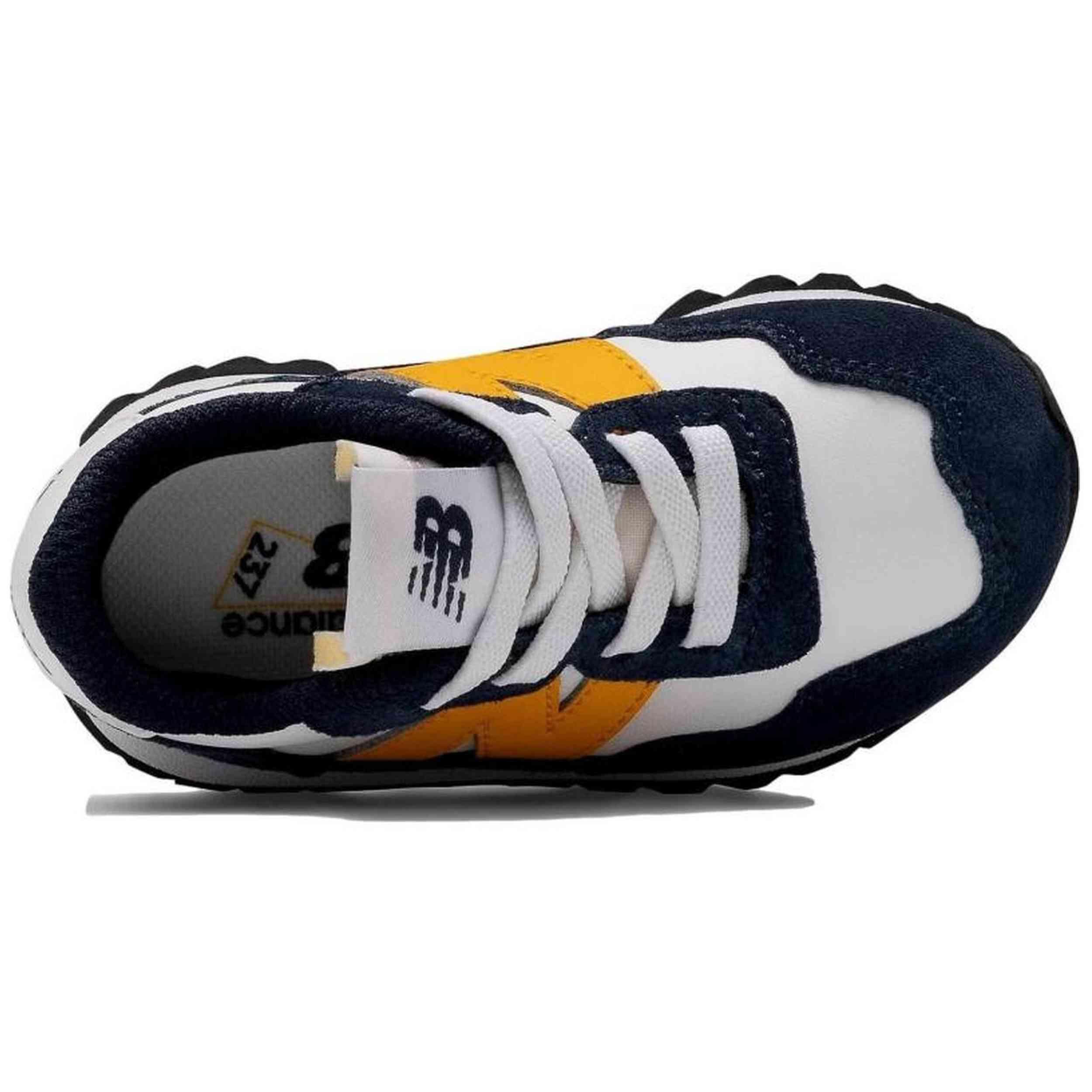 Schoen New balance model 48656403136851 voor jongens 4/4