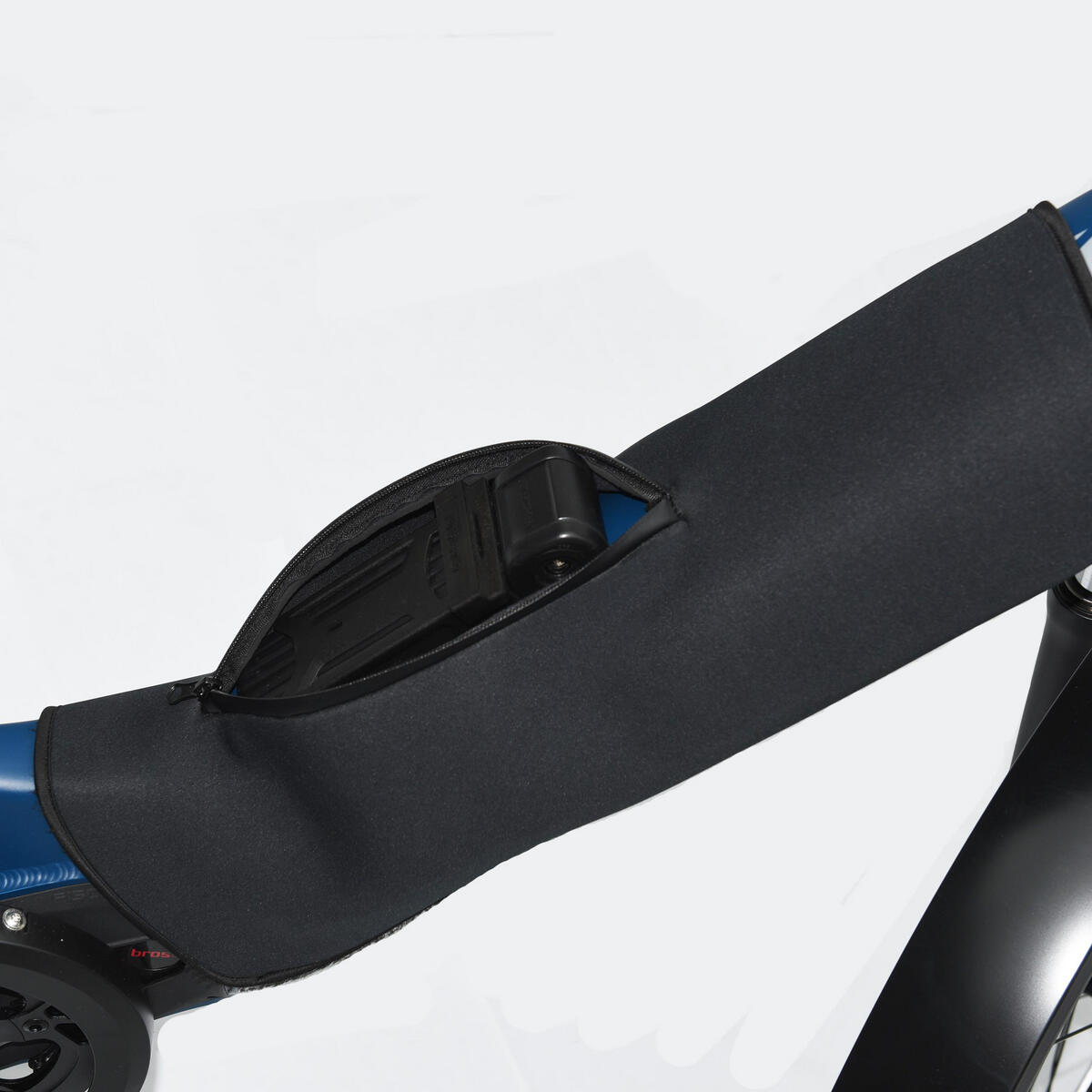 FISCHER Schutzhülle - für integrierten E-Bike Akku 7/7
