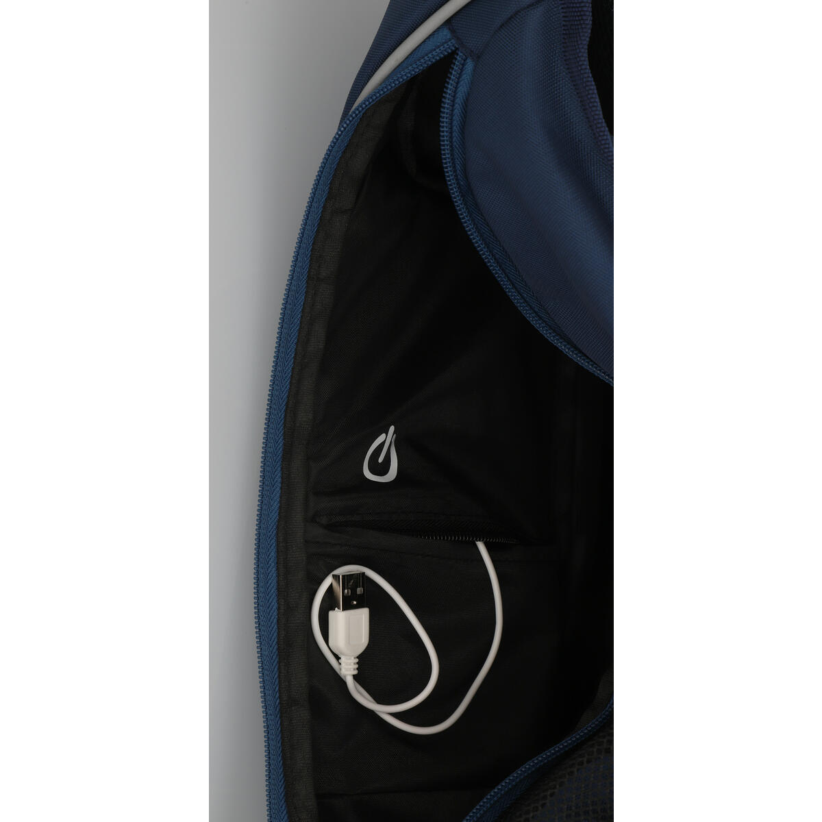 FISCHER Fahrrad Rucksack mit Blinkfunktion 7/7