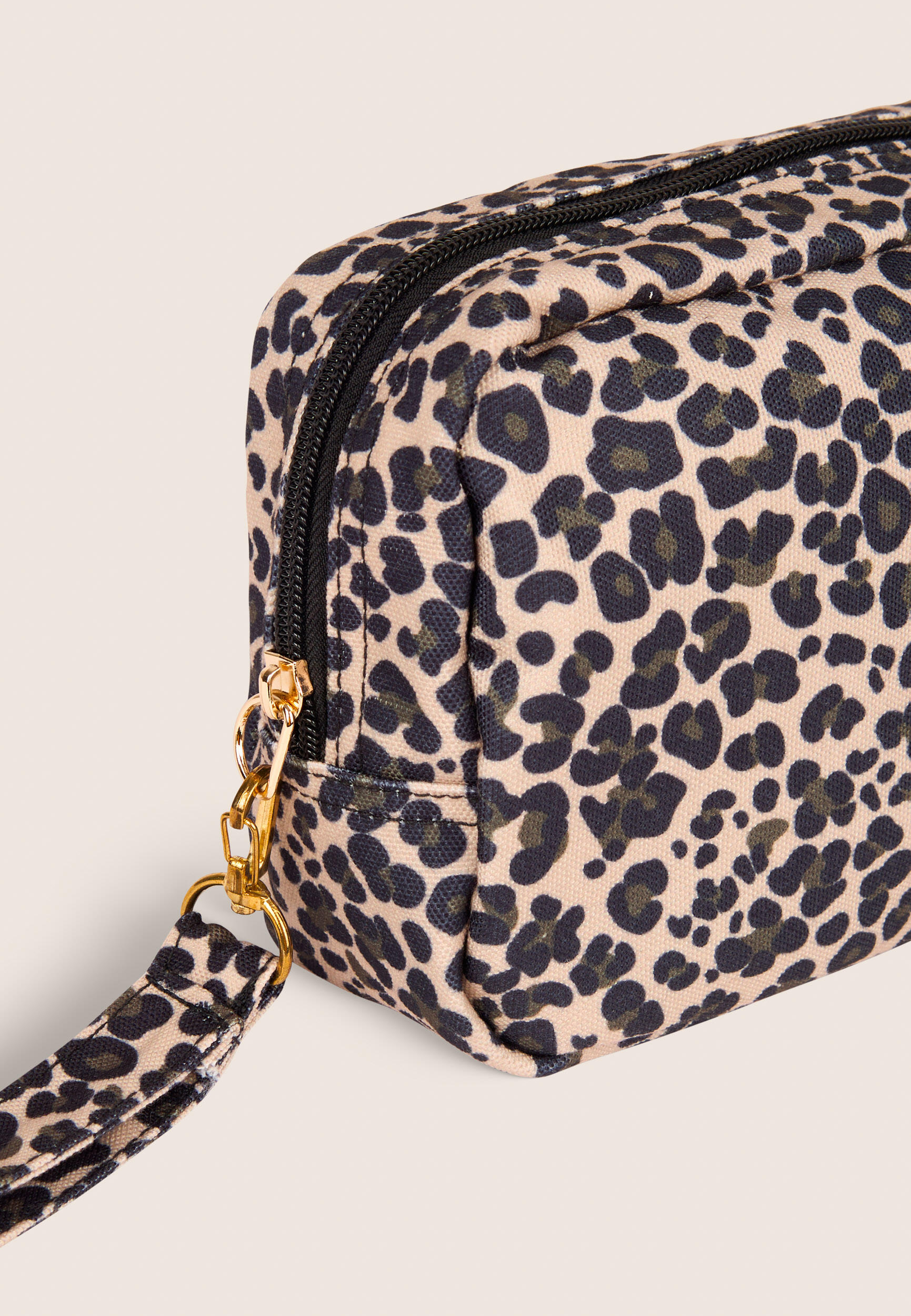 Trousse animalier con laccetto e logo con strass 5/5