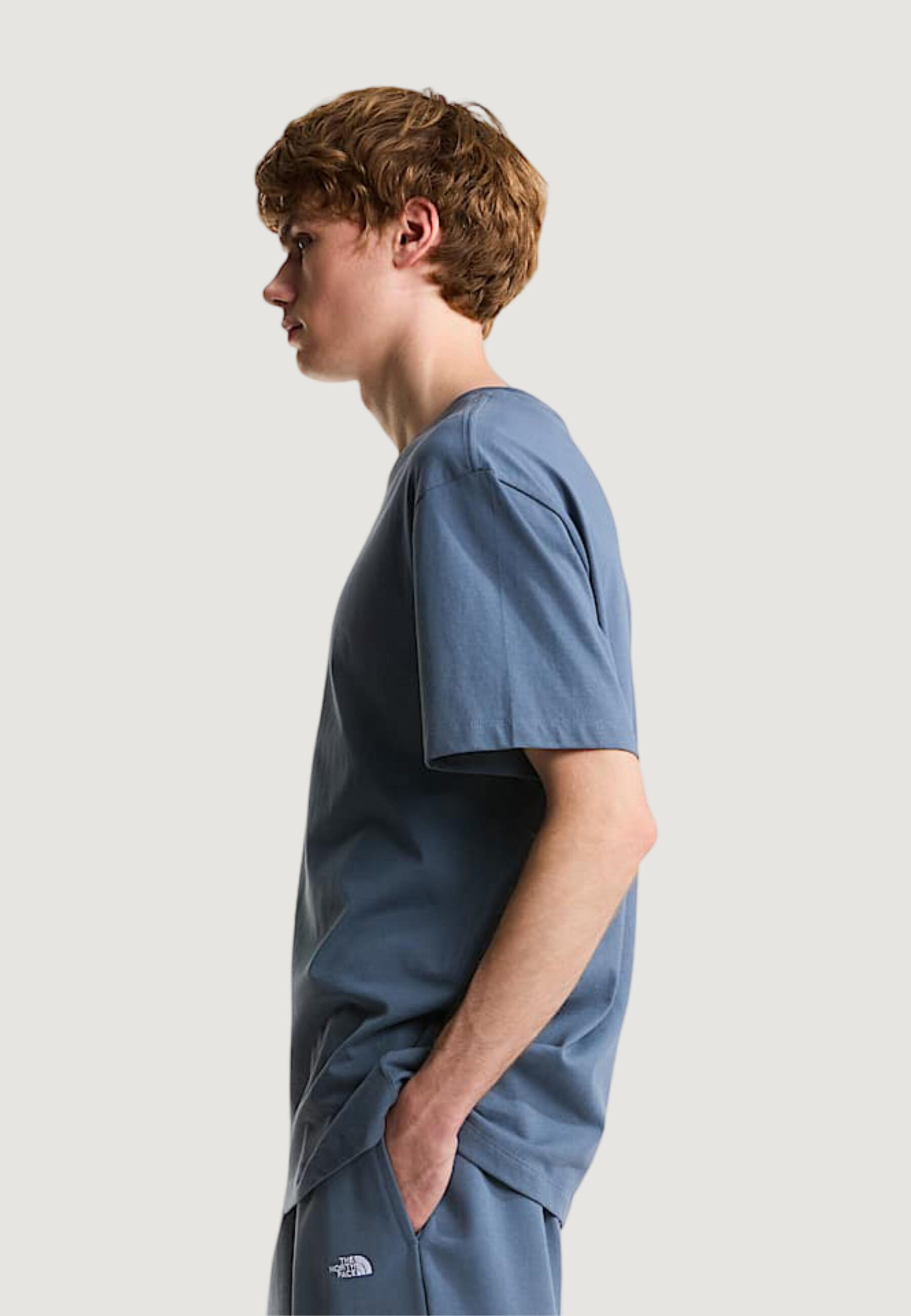 T-shirt maniche corte Uomo M ESSENTIAL CENTER LOGO RELAXED SHORT SL Grigio 2/5