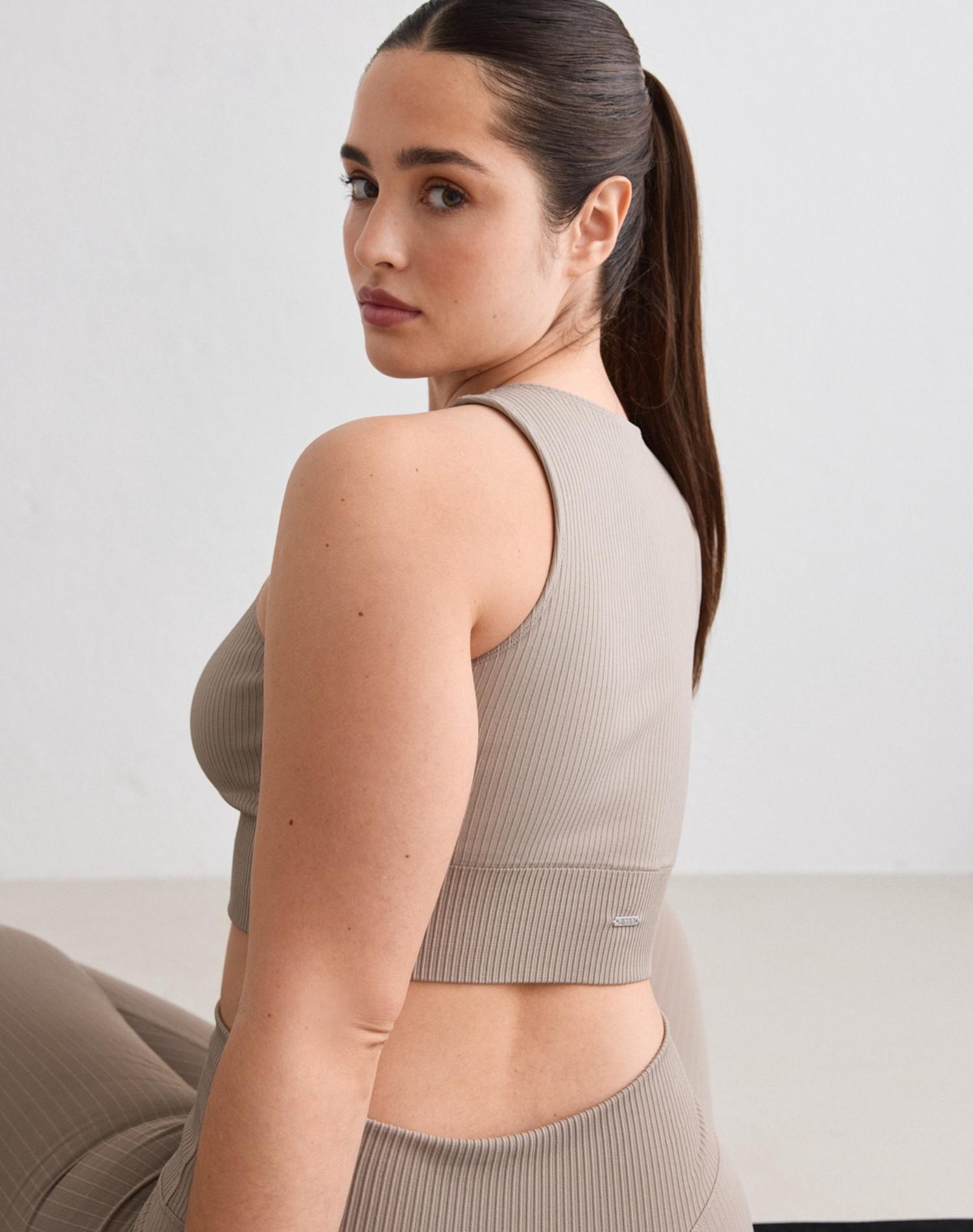 Top Corto Mujer Acanalado Sin Costuras Soporte Medio Copas Extraíbles Beige 2/5