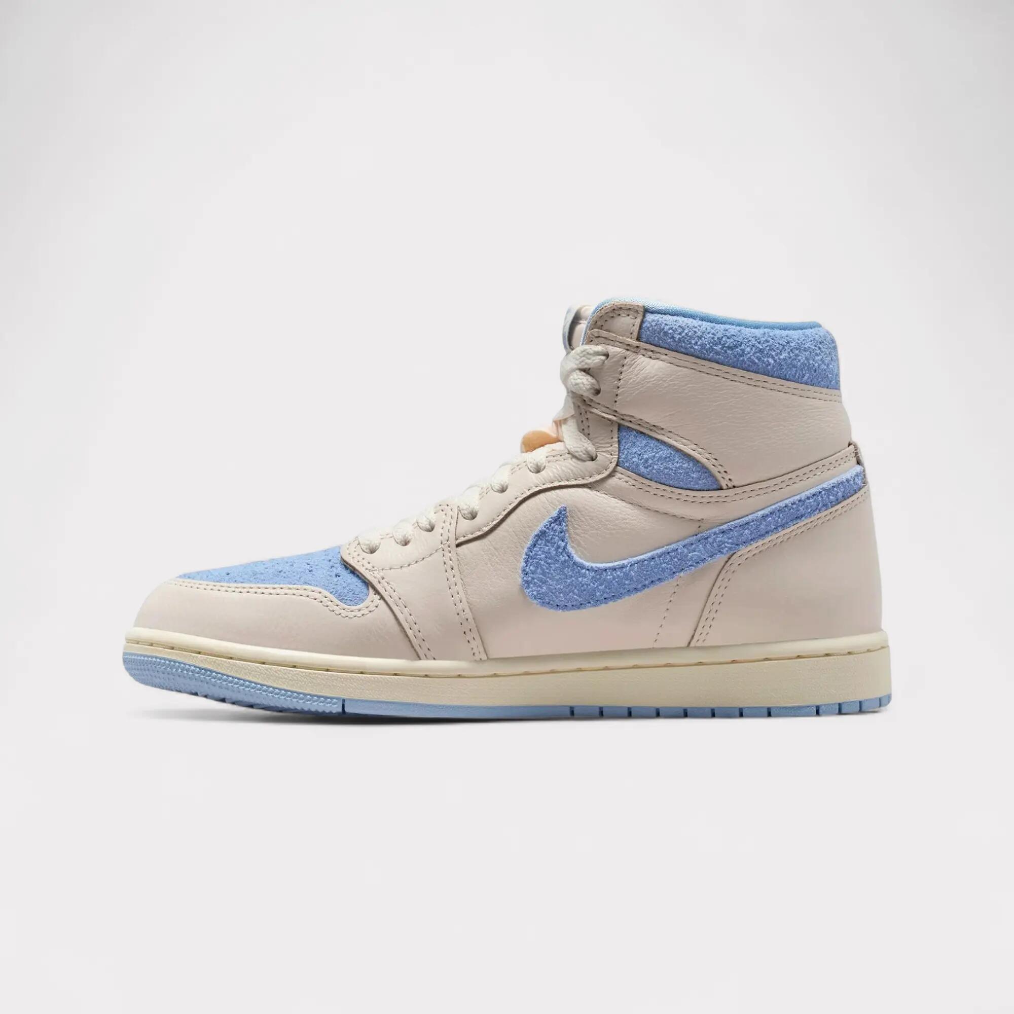 Baskets féminines NIKE AIR JORDAN 1 RETRO HIGH 3/7