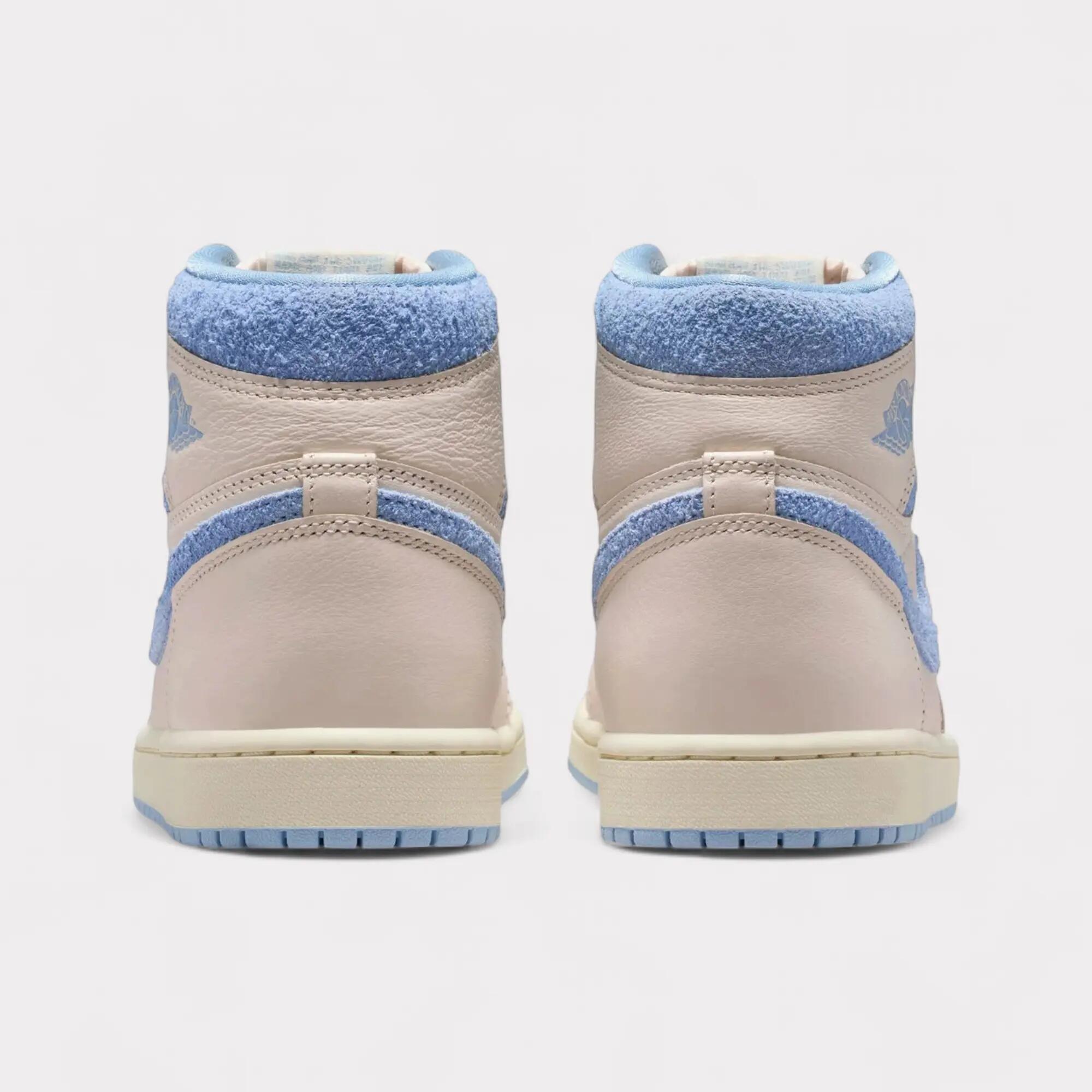 Baskets féminines NIKE AIR JORDAN 1 RETRO HIGH 4/7