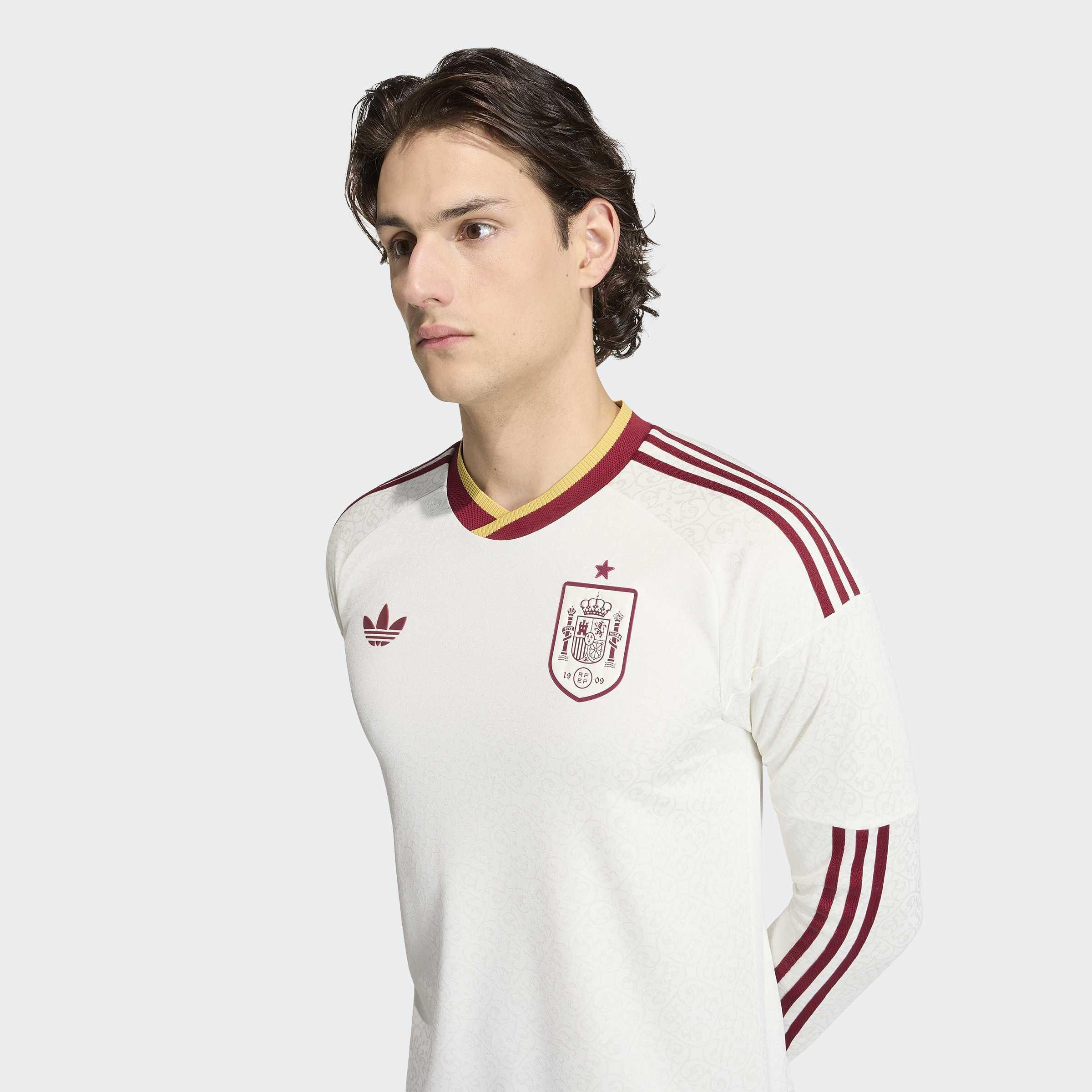 Spanien 26 Authentic Auswärtstrikot, langärmlig 6/7