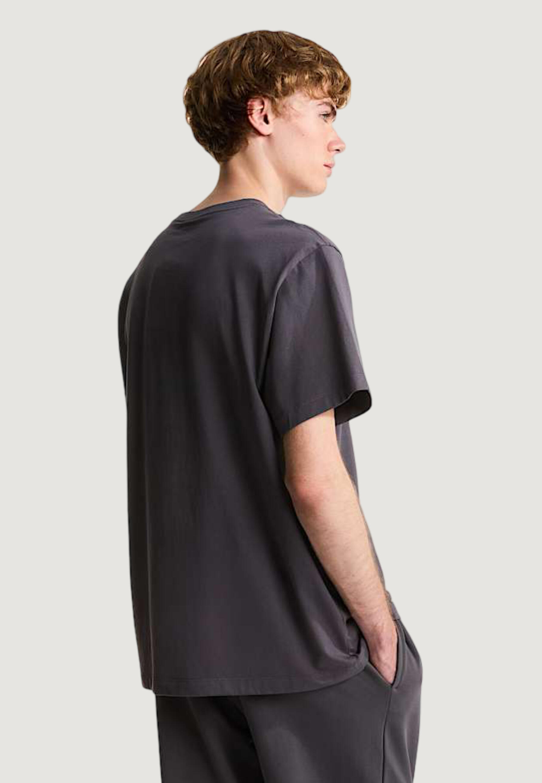 T-shirt maniche corte Uomo M ESSENTIAL CENTER LOGO RELAXED SHORT SL Antracite 3/5