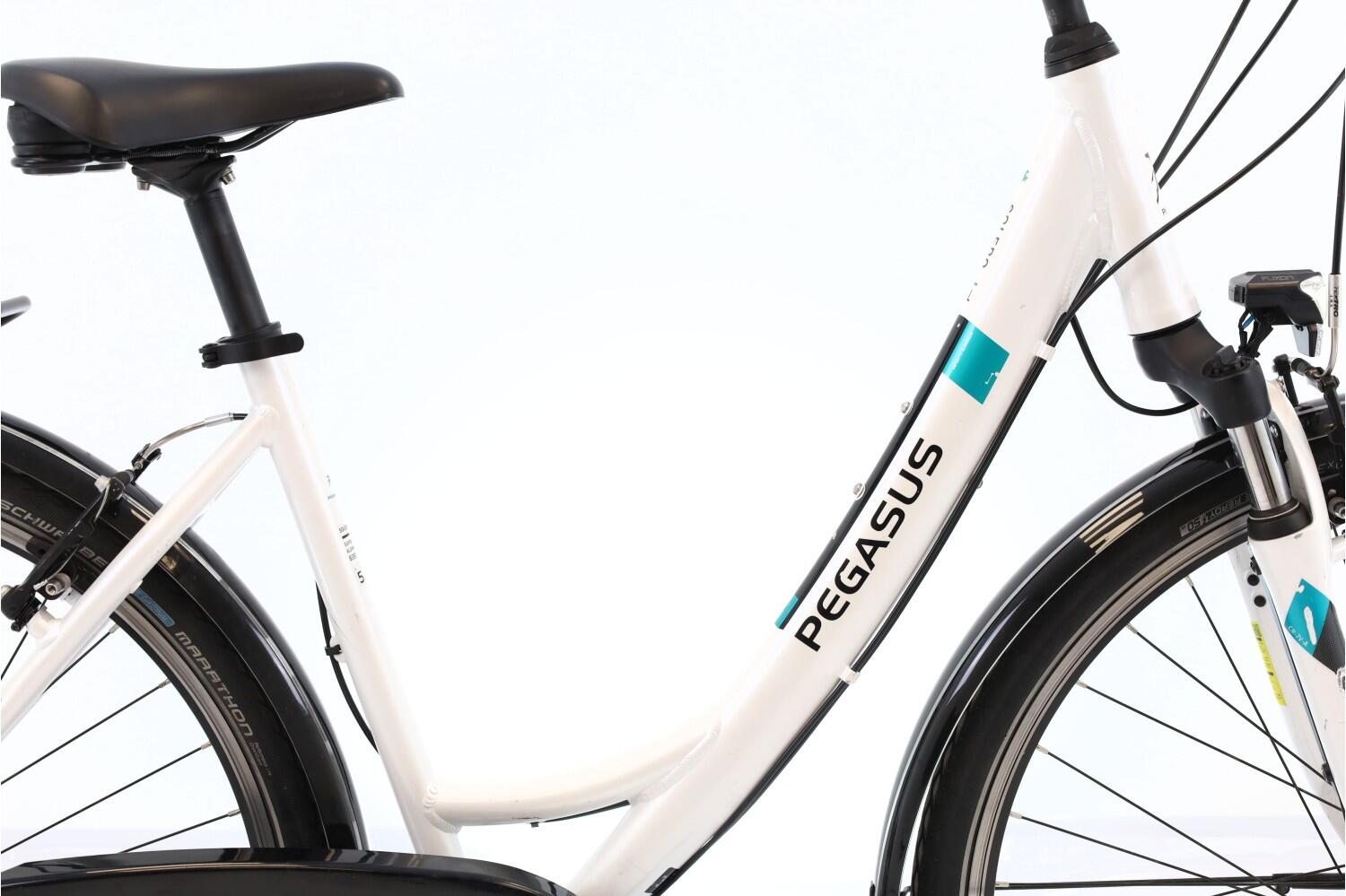 Tweedehands stadsfiets · Pegasus Solero SL · Goede toestand 2/8