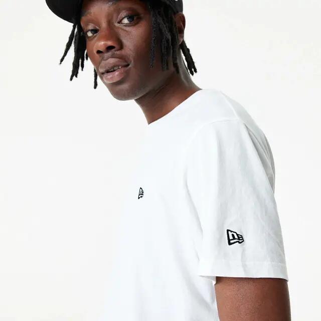 T-shirt New Era Essentials 2/5