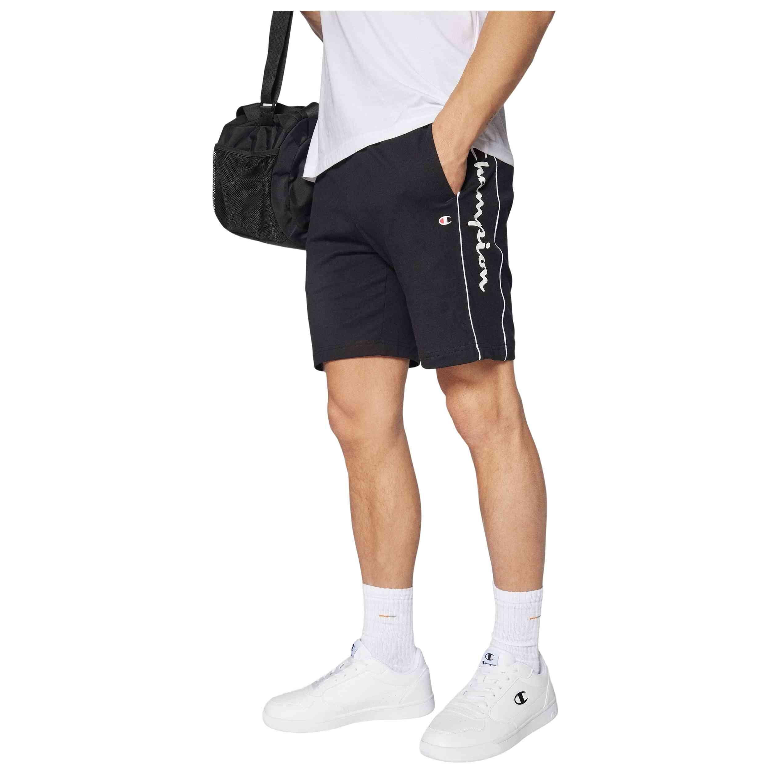 Pantaloncini Champion modello 217443-KK001 NBK per uomini 4/5