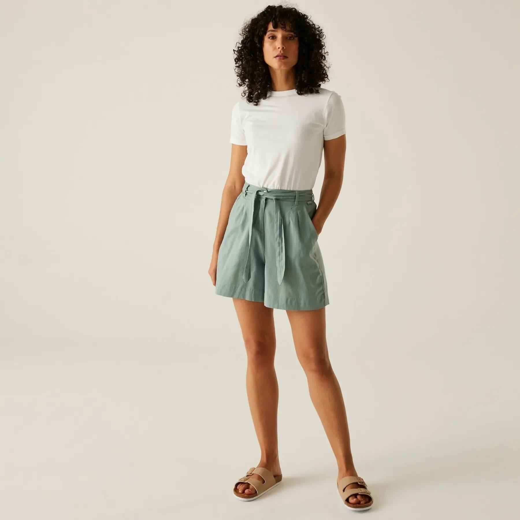 Short femme Regatta Sabela II 4/7