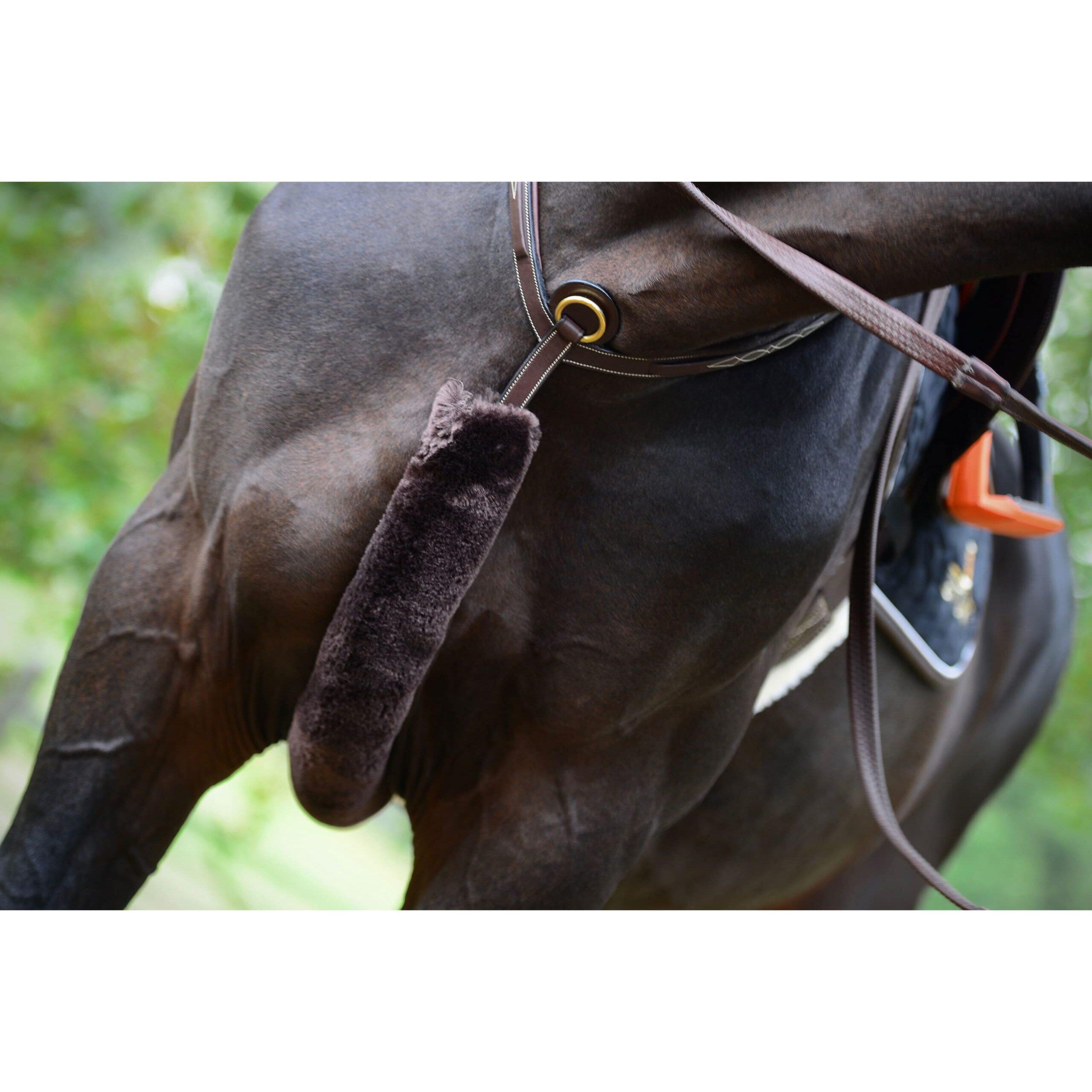 Protection De Poitrail En Peau De Mouton Synthétique – 60 Cm, Velcro, Lavable 30°C, Pour Chevaux Sensibles