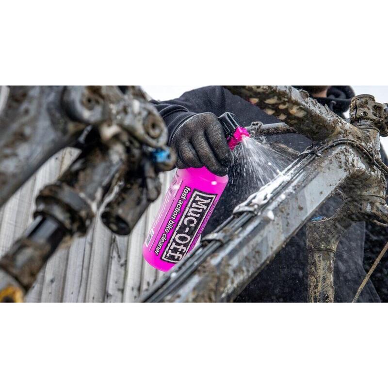 Soluție Muc-Off Nano Tech Cycle Cleaner 1 L cu pulverizator