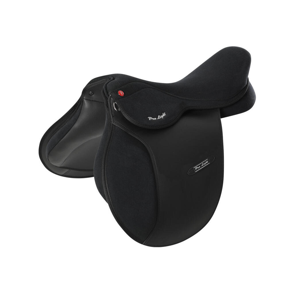 Jumping saddle in synthetic leather