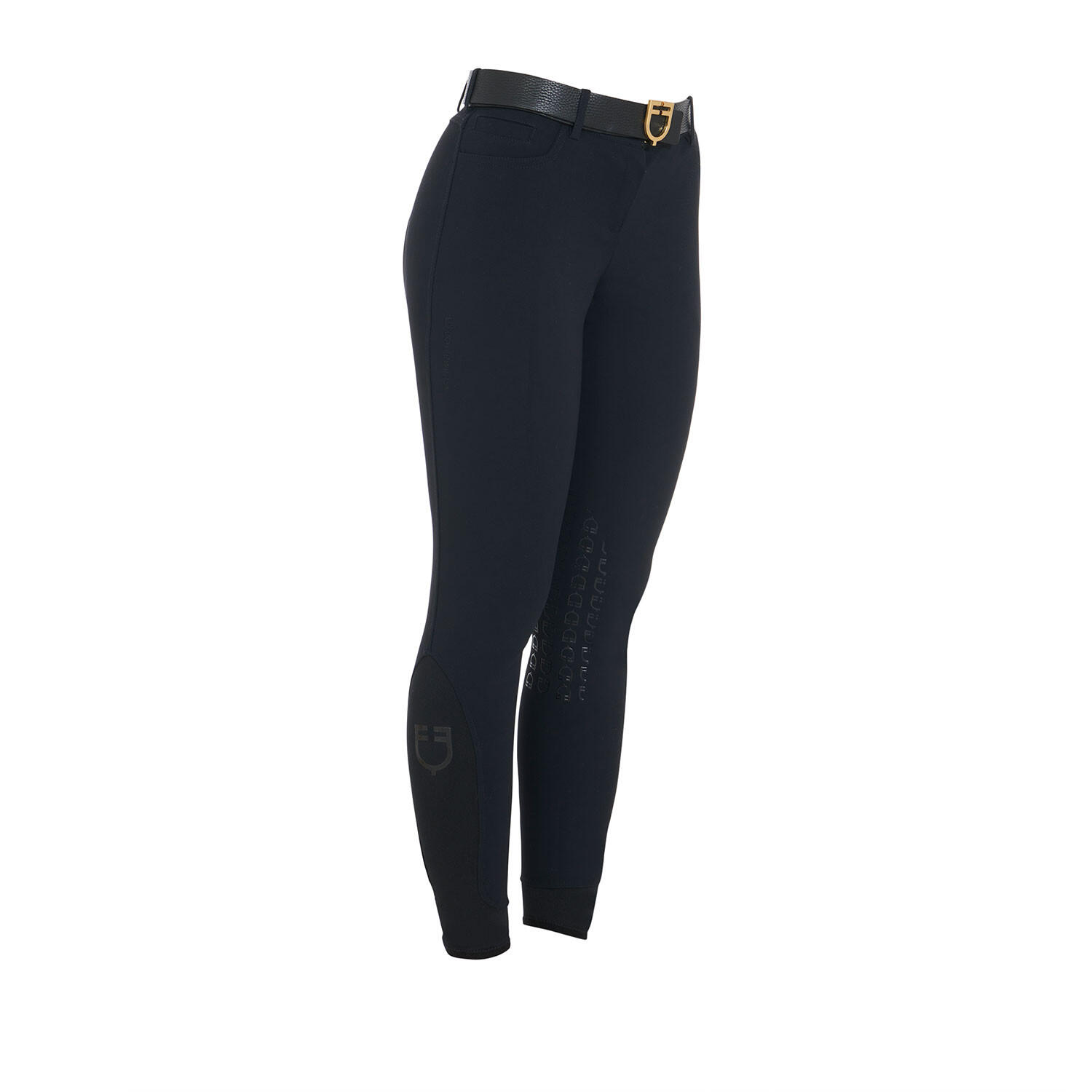 Calça feminina slim fit em tecido técnico bielástico para o verão 2/7