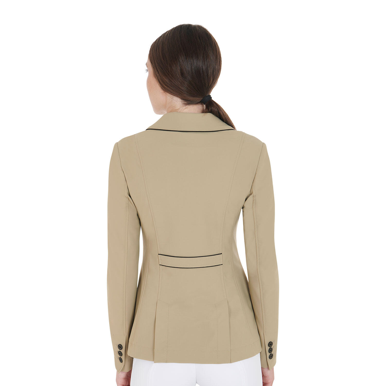 Chaqueta de mujer para concurso en tejido técnico 2/6