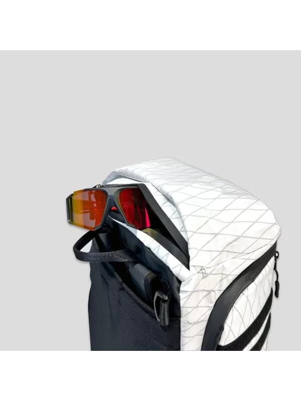 ROVER Multi-use Backpack 20L - WHITE