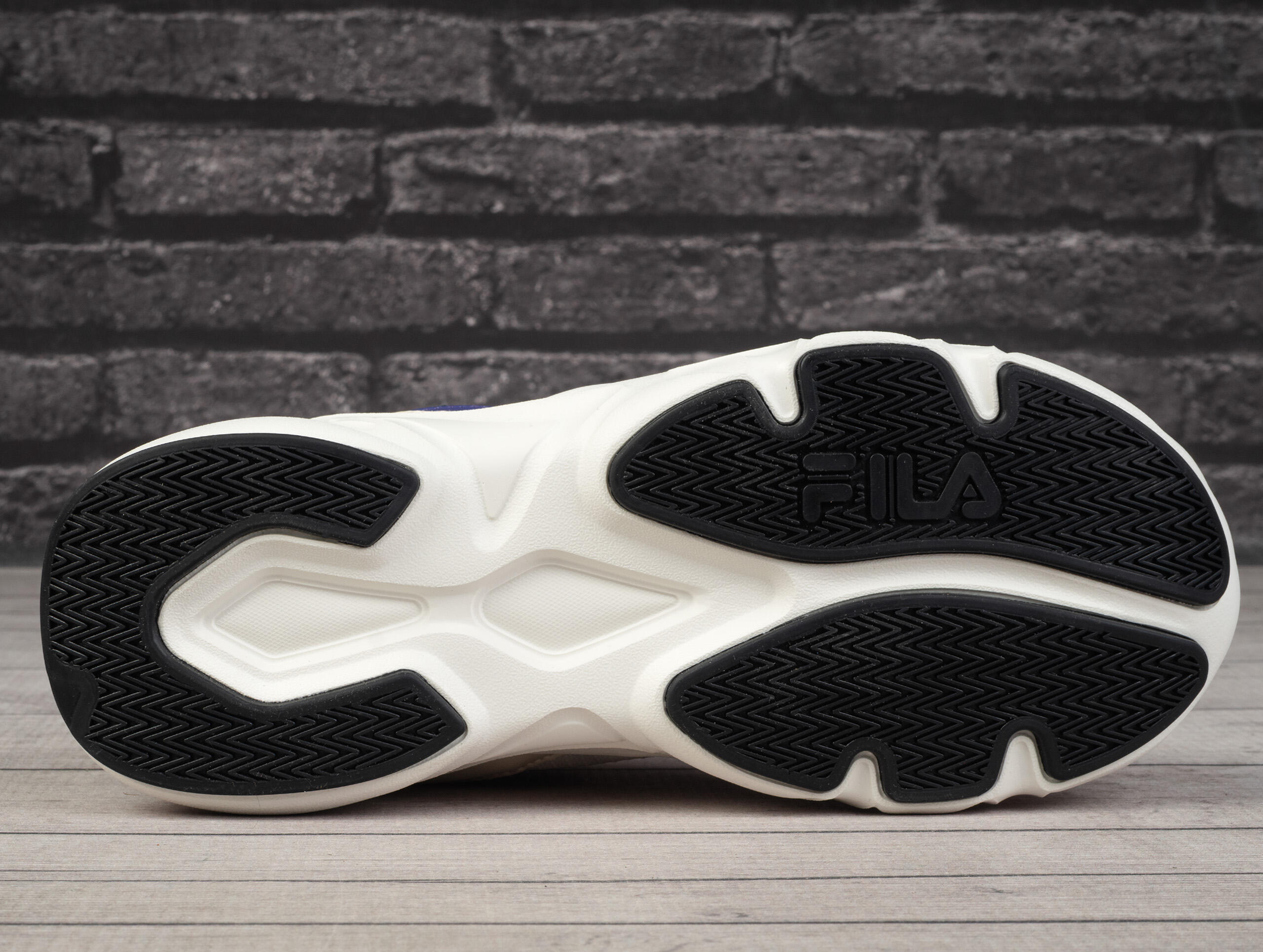 Buty sneakersy sportowe damskie Fila COLLENE CB WMN 4/5