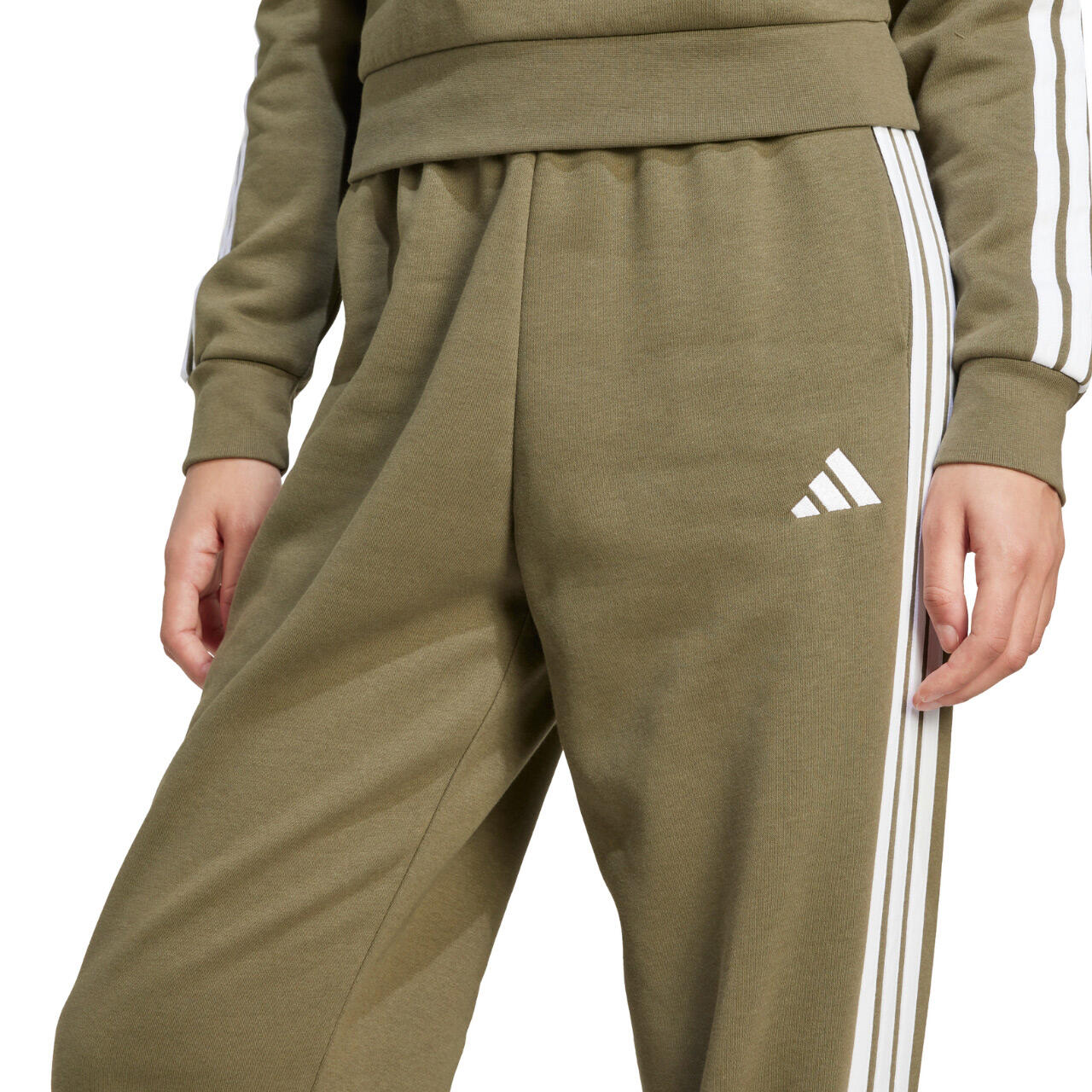 Adidas Essentials 3-Stripes Fleece Loose-Fit damesbroek 4/6