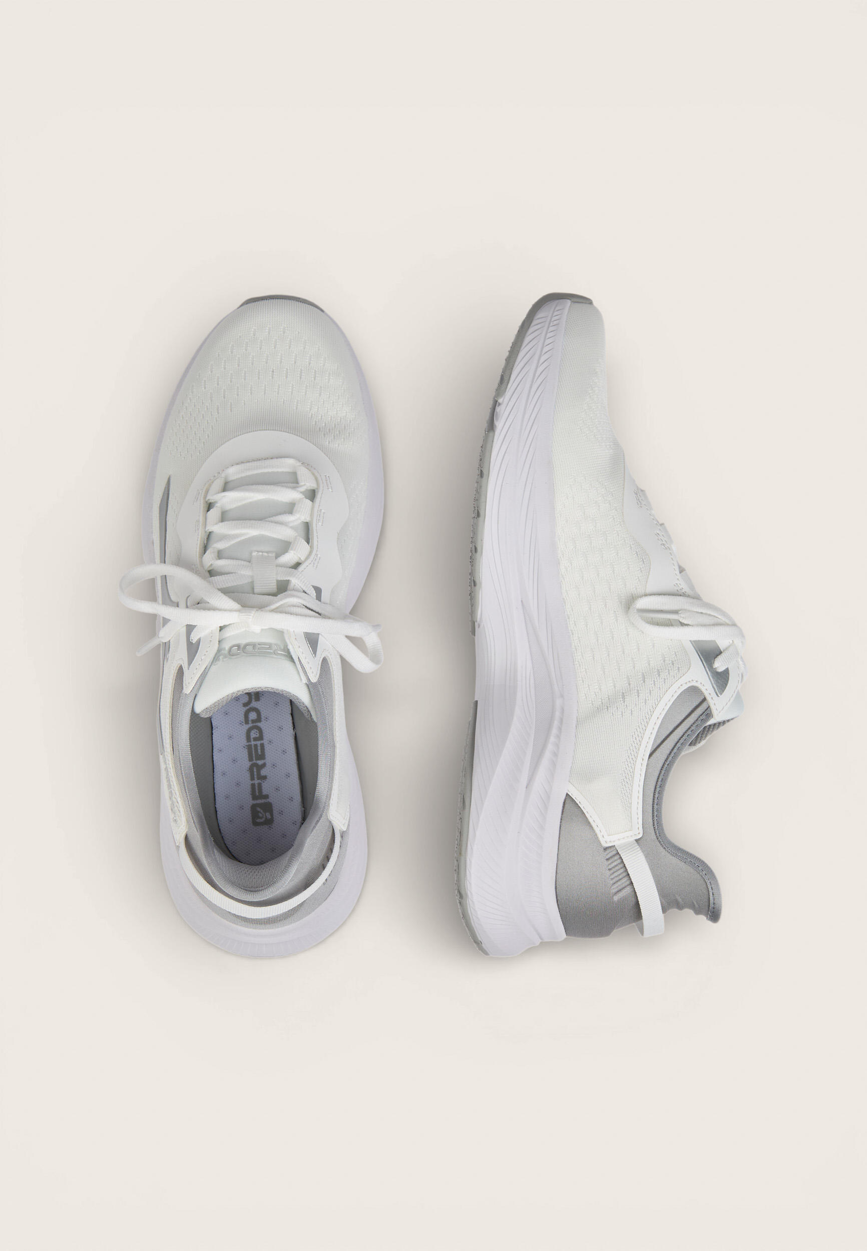 Sneakers femme en mesh avec supports techniques et semelle légère 3/3