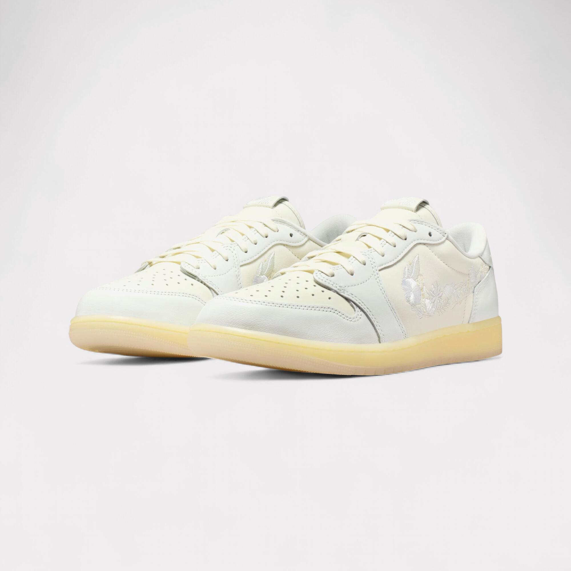 Air Jordan 1 Low OG - Rabbit Floral Swoosh 2/7
