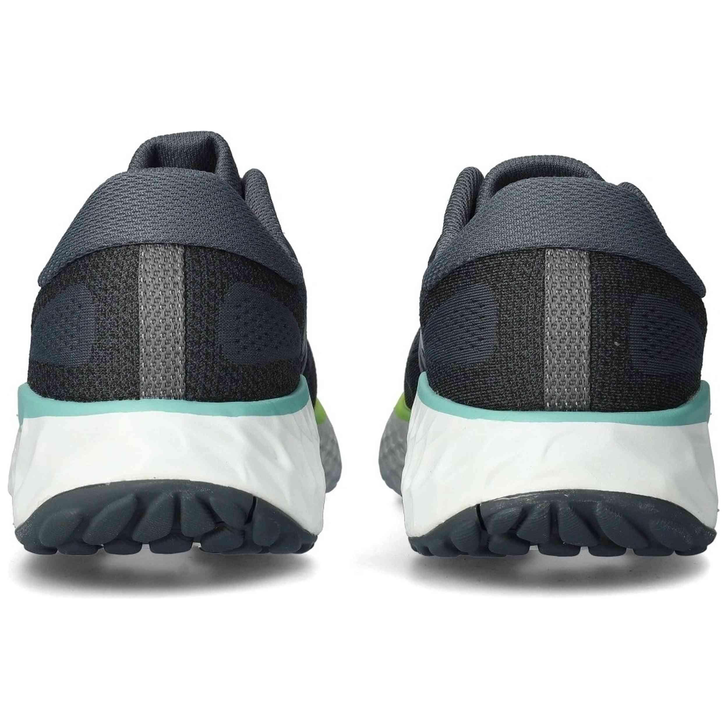 Chaussures de course New balance modèle MEVOZ60R pour homme 4/5