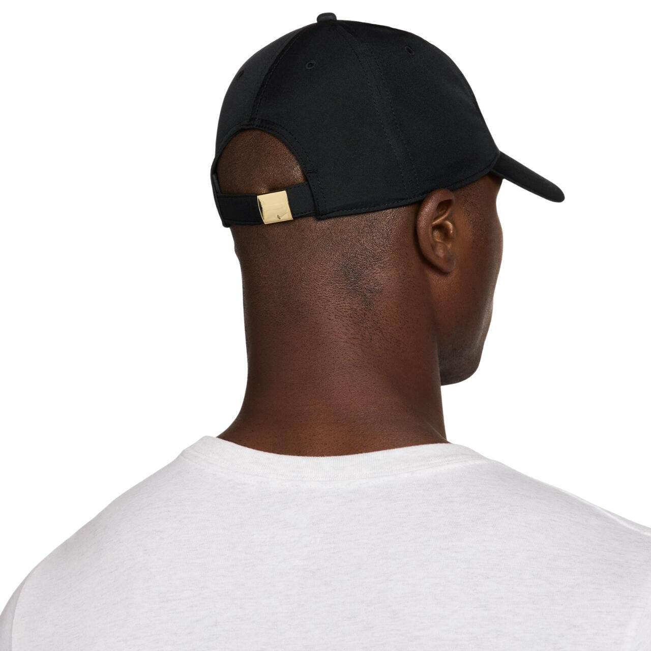 Boné unissexo com pala Nike Dri-FIT Club 4/7