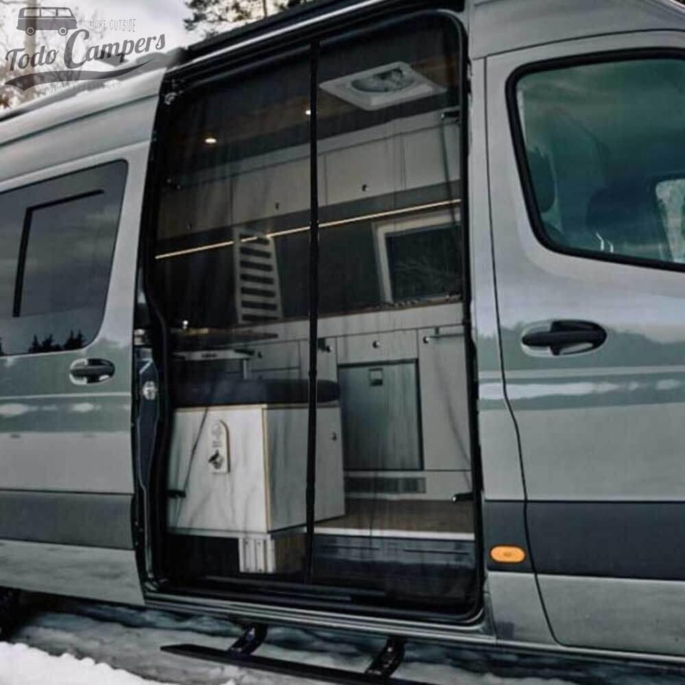 Mosquitera con iman para puerta lateral de Mercedes Sprinter y VW Crafter 1/3