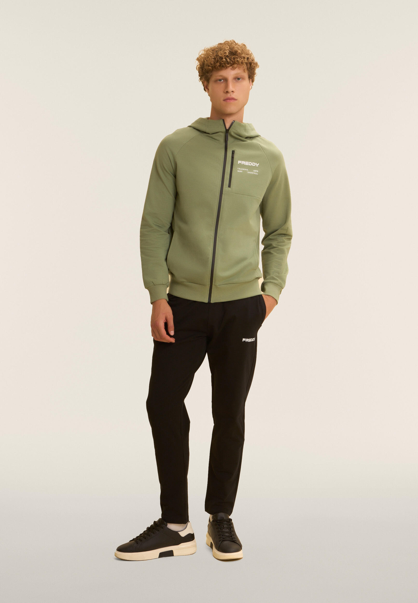 Tuta uomo in cotone Interlock con cappuccio e zip 2/5