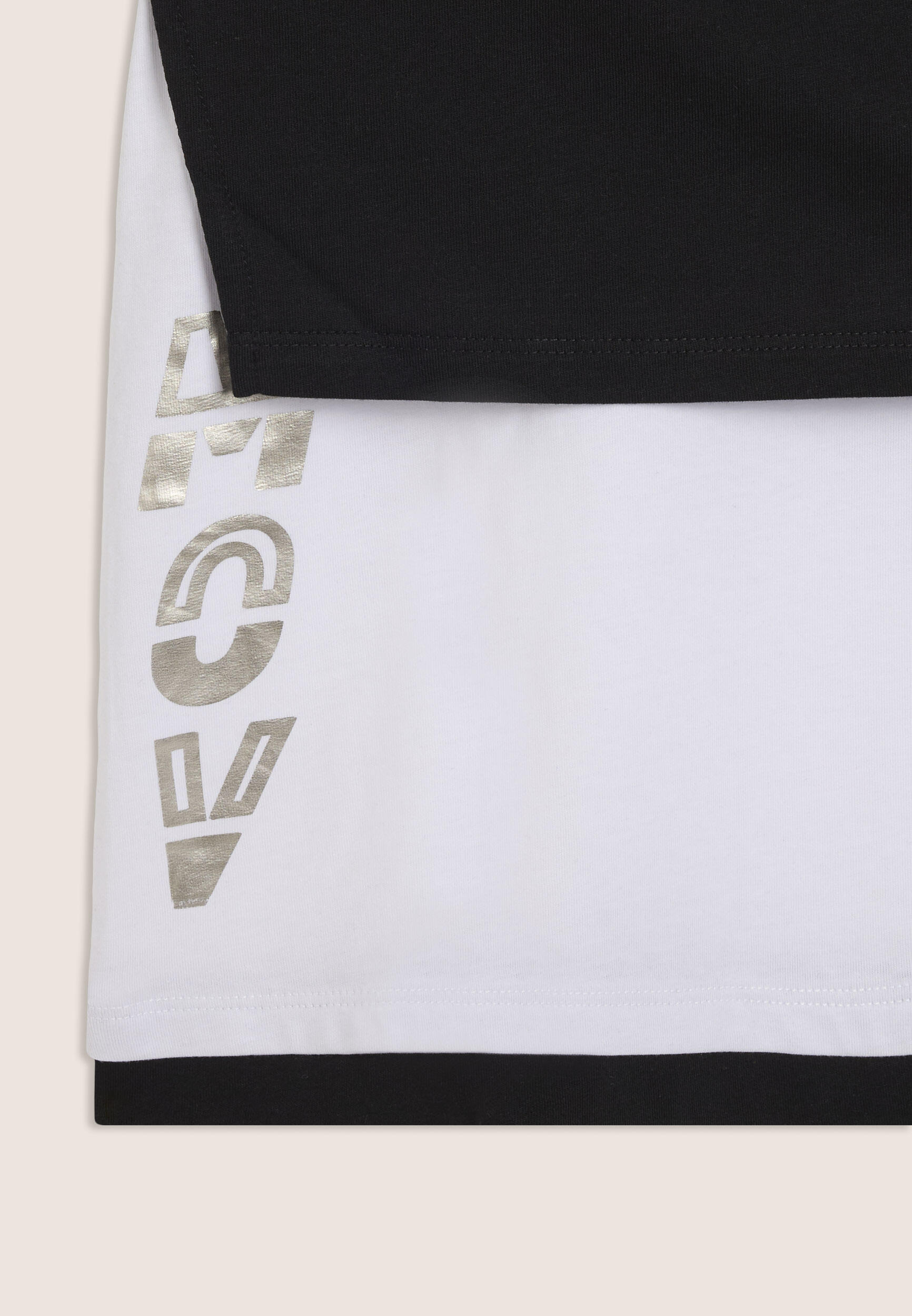 Conjunto de camiseta cropped y camiseta sin mangas con estampado perlado 3/3
