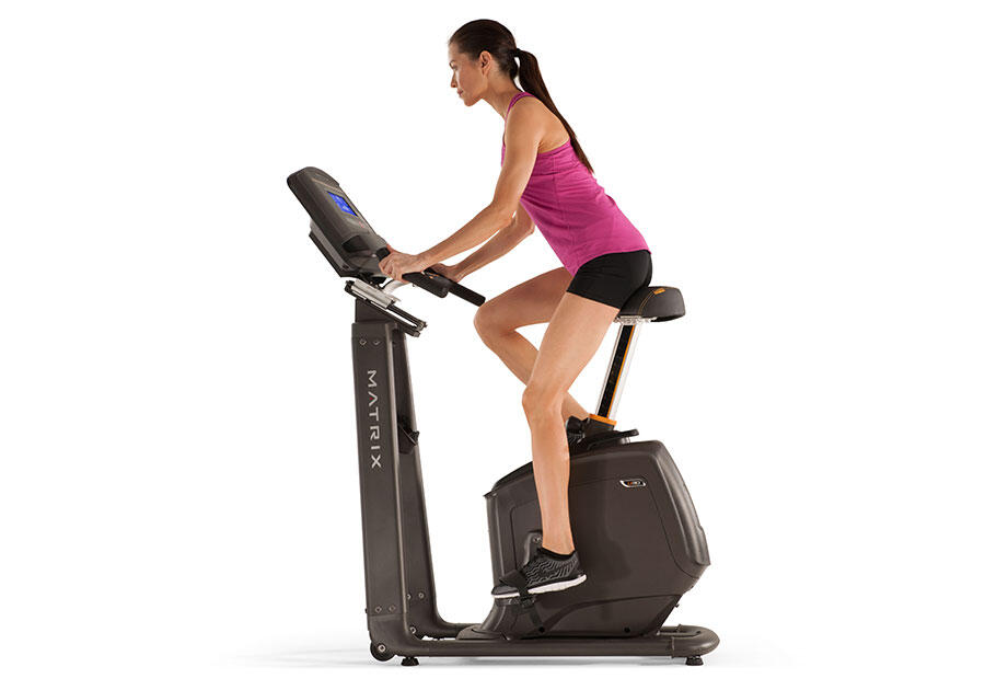 Tapis de course pliable Matrix U30 XIR – Console tactile HD 16”, 3/9