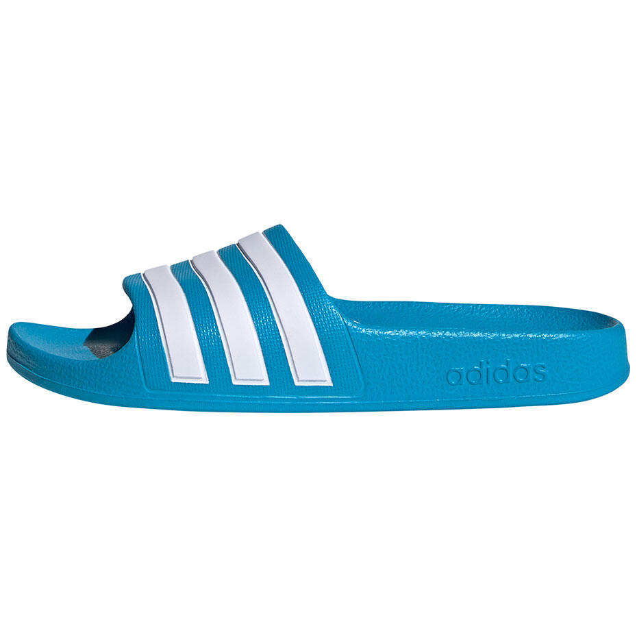 (GS) adidas Adilette Aqua Slides 'Solar Blue' — foto 2