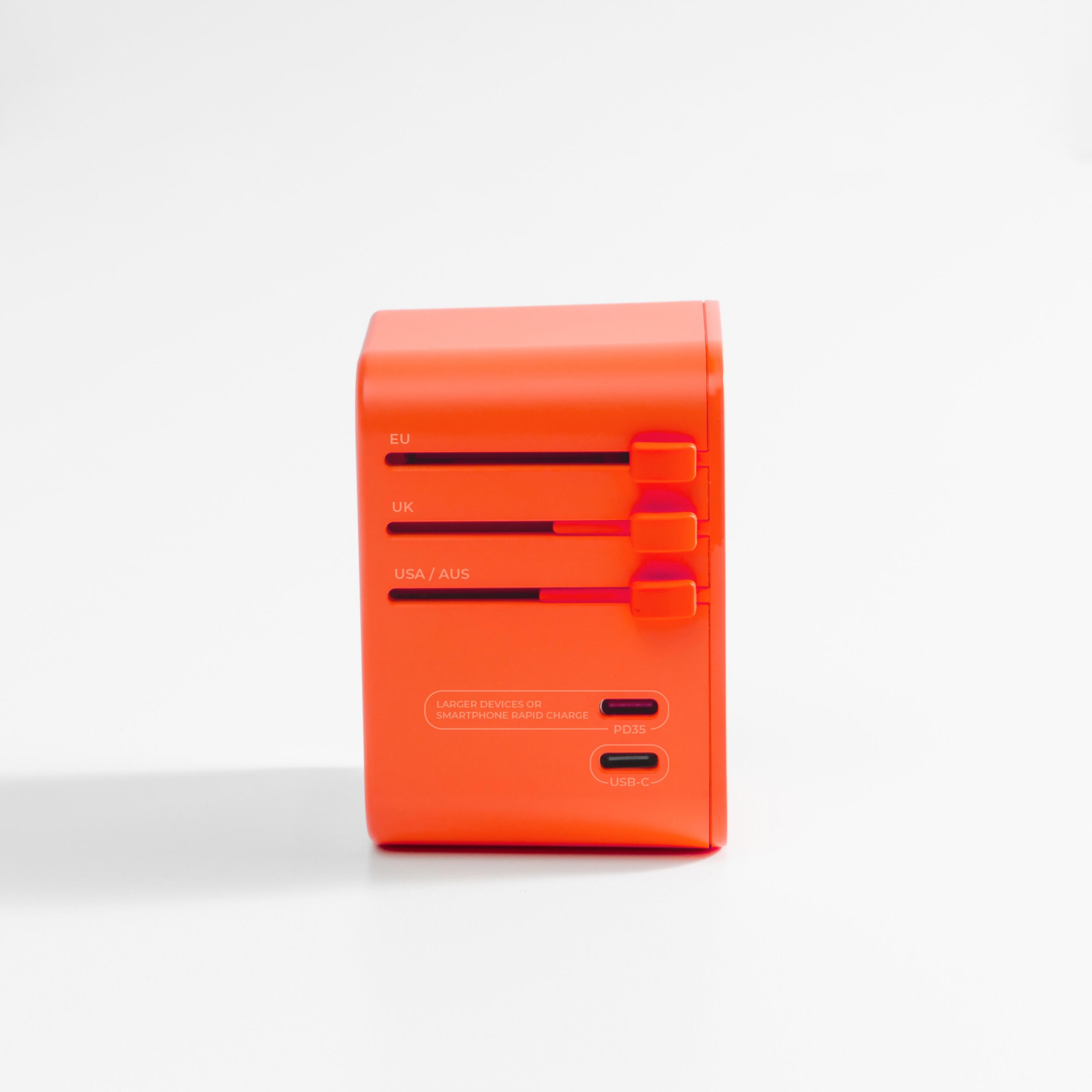 Matador Global Travel Adapter orange 4/7