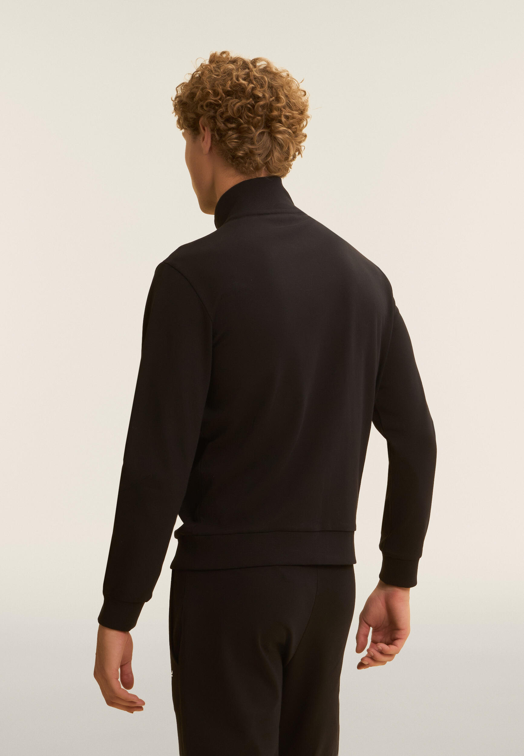 Tuta uomo zip e collo alto in cotone Interlock 3/5