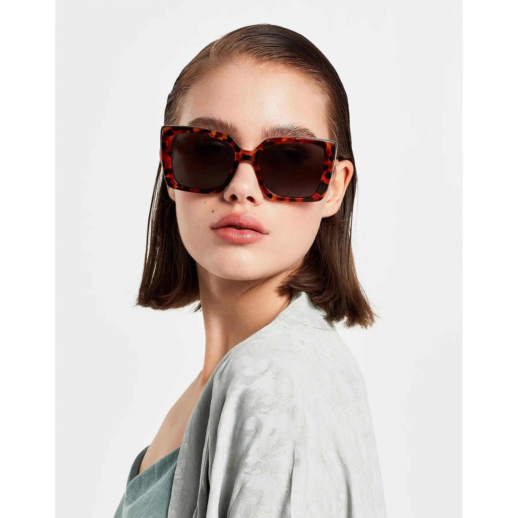 Gafas de sol para mujer Hawkers Chazara 3/4