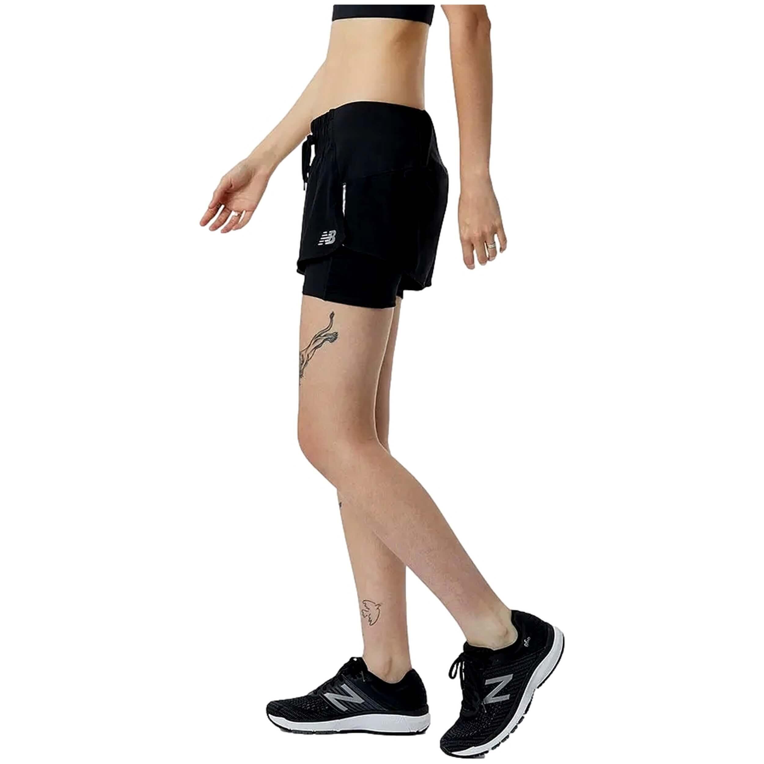 Pantaloncini New balance modello WS21270_BK per donne 2/5