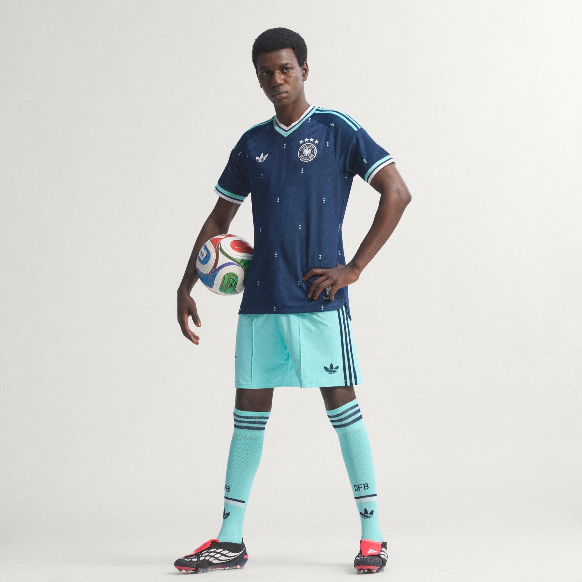 Camisola Alternativa Oficial 26 da Alemanha 5/8