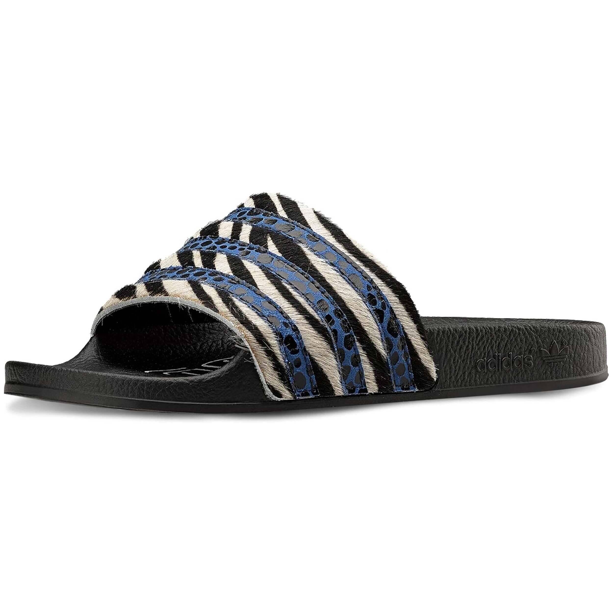 Sandales Adidas modèle CM8493 pour femmes 2/4