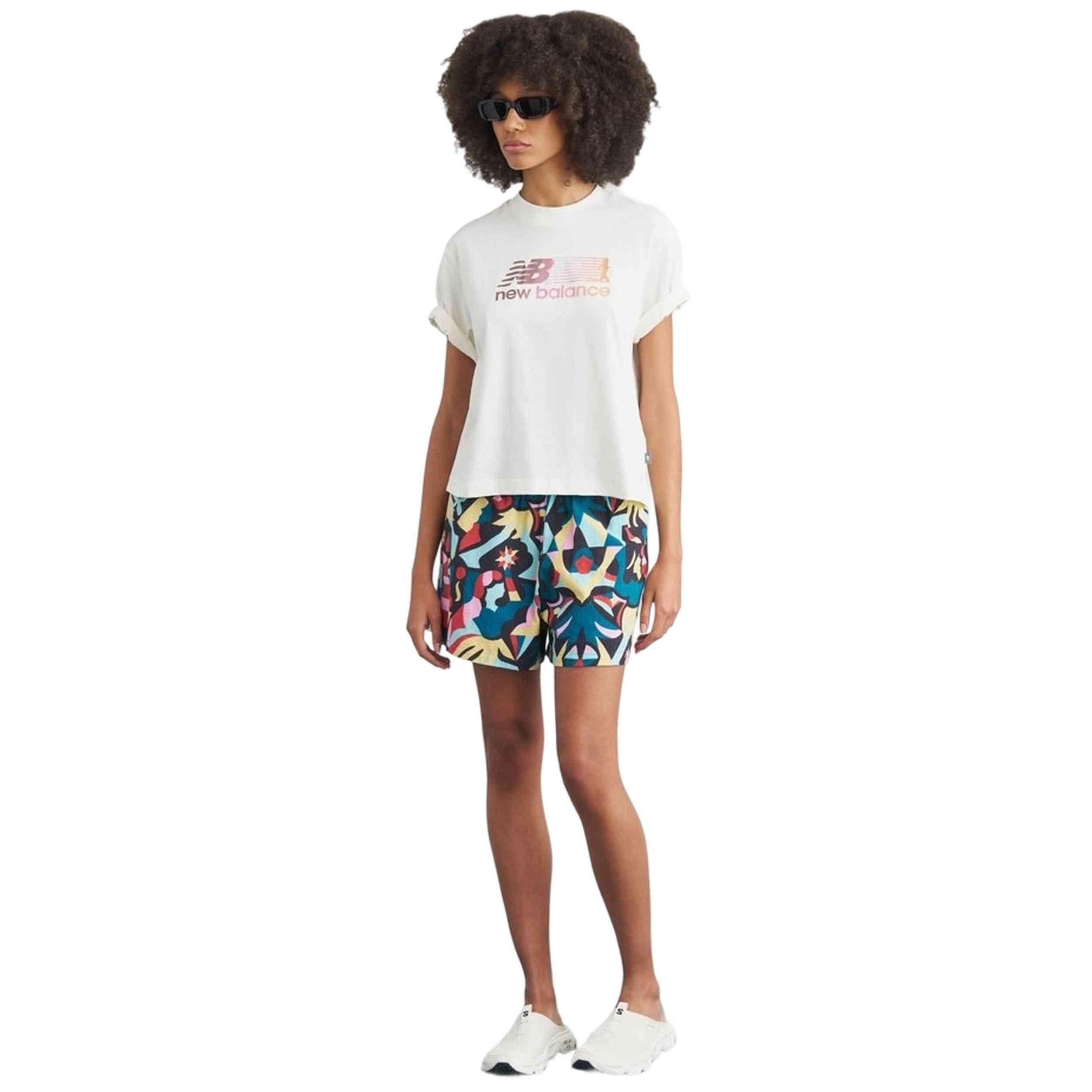 T-shirt New balance modèle WT53914 pour femmes 2/5
