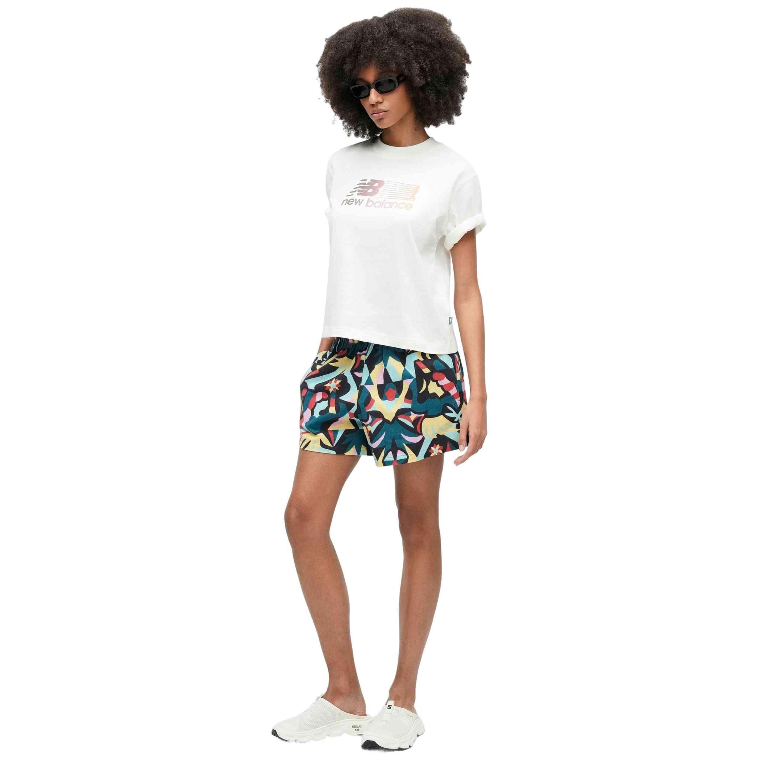 T-shirt New balance modèle WT53914 pour femmes 4/5