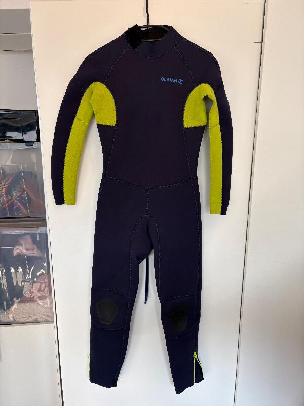 Tussen Particulieren - 14 jaar oud wetsuit 1/7
