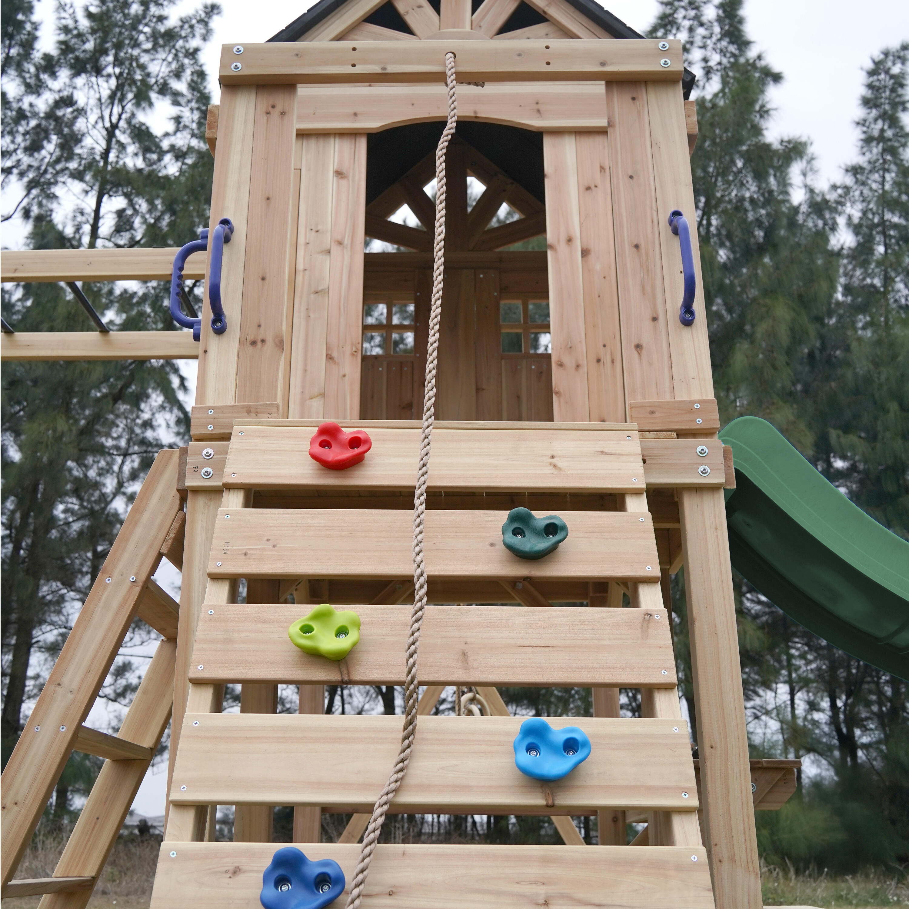 Speeltoestel, AXI Duncan, 2 schommels, 1 glijbaan, hout, groen 7/7