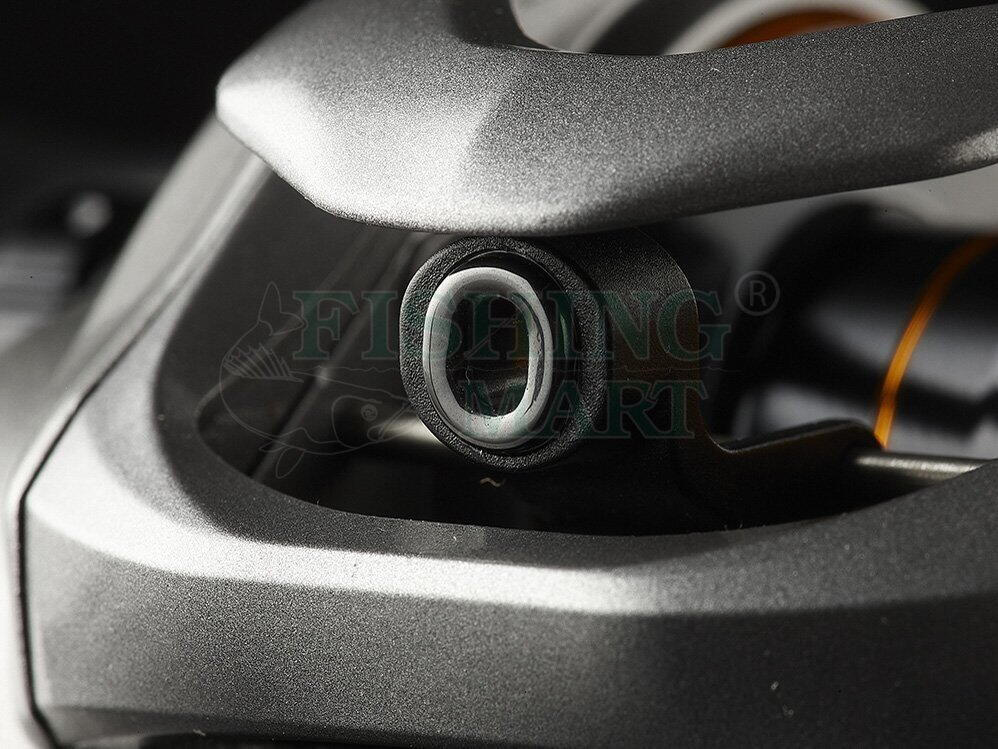 Moulinet casting Savage Gear SG6 300 BC LH 248 g 7.3:1 9 kg 5+1 2/4