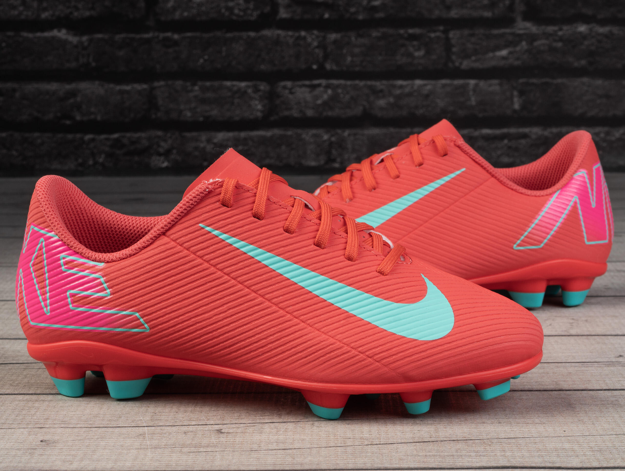 Buty piłkarskie korki dziecięce Nike JR VAPOR 16 CLUB FG MG 2/6