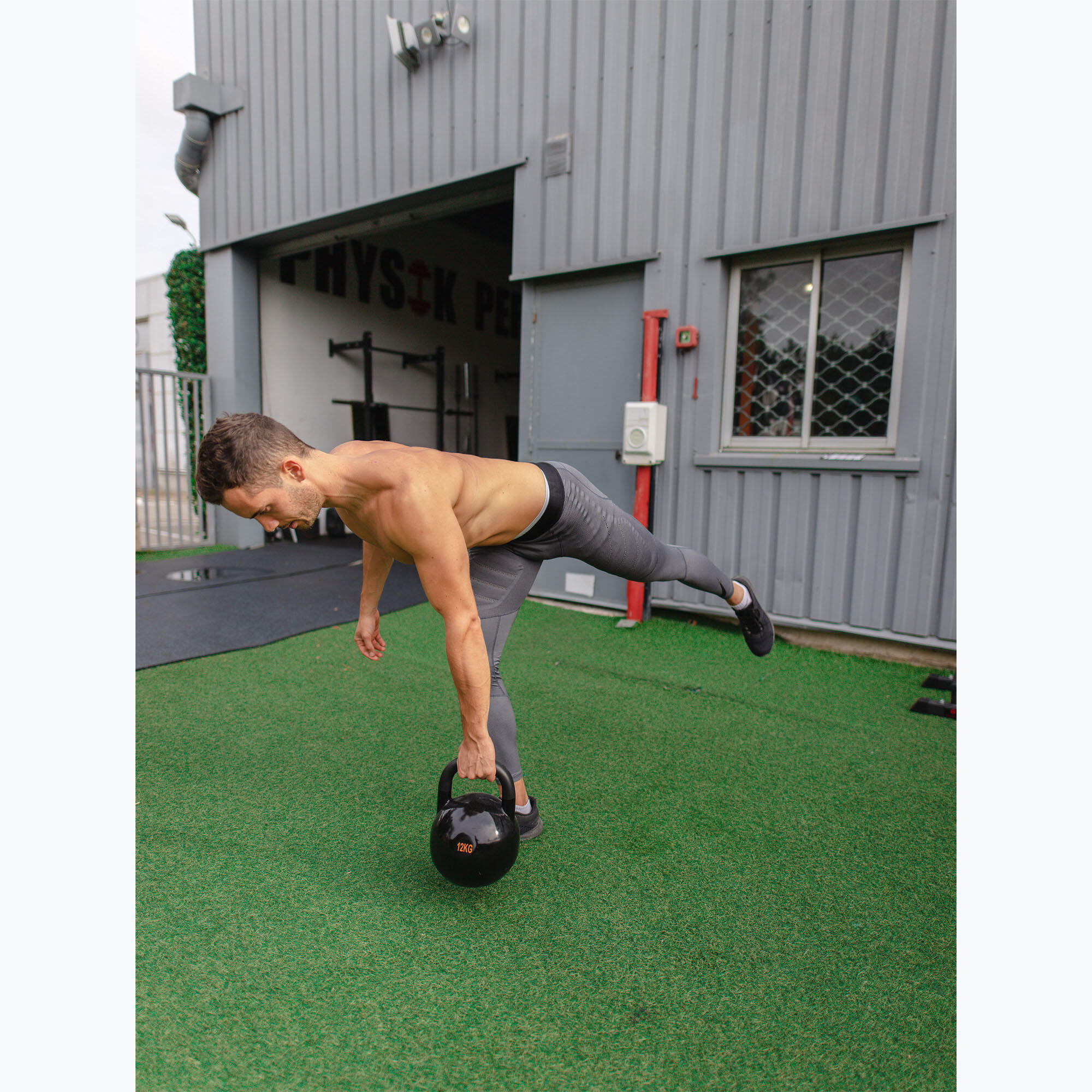 Kettlebell Sveltus Olympic 12 kg 4/6